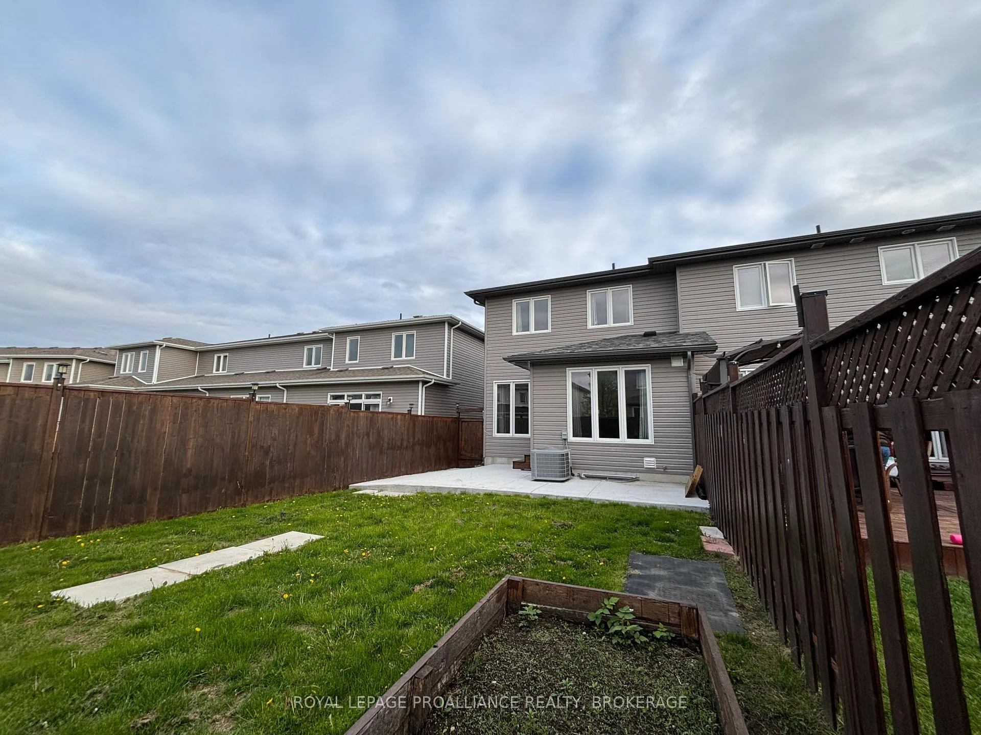 Photo 36 of 1154 Horizon Drive, Kingston, City Northwest — HOMEH