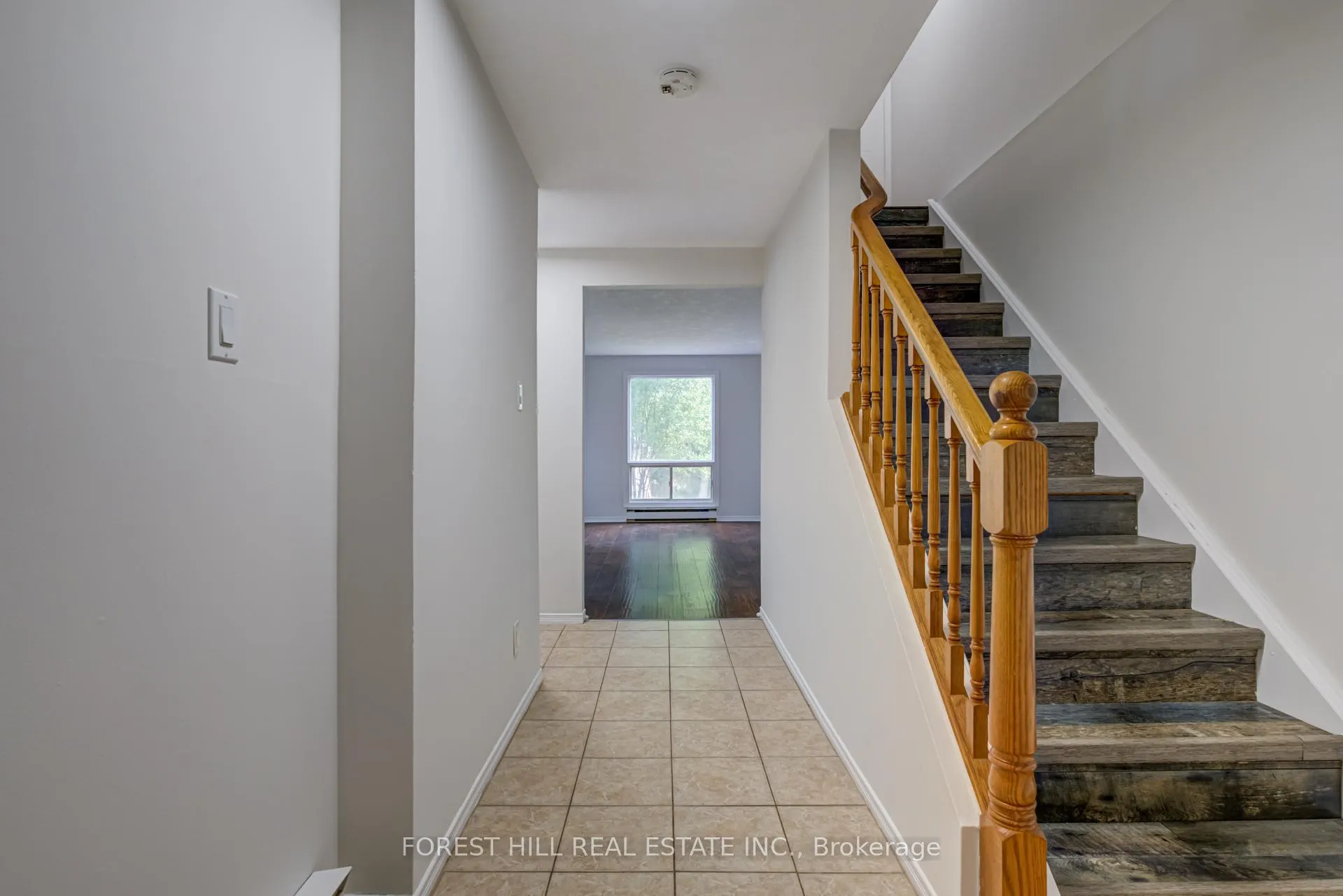 Photo 8 of 58 Highland Crescent, Kitchener, Victoria Hills — HOMEH