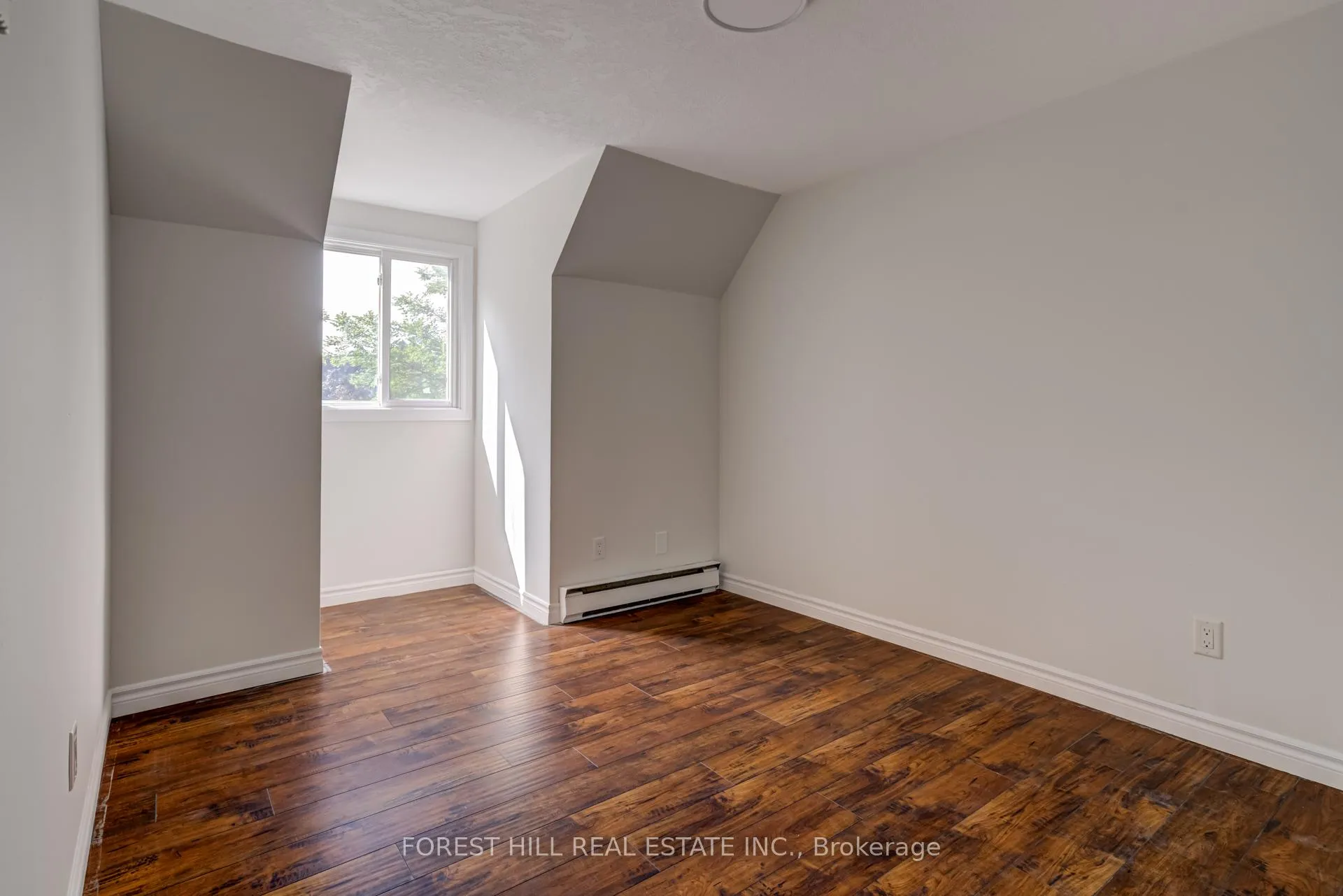 Photo 25 of 58 Highland Crescent, Kitchener, Victoria Hills — HOMEH