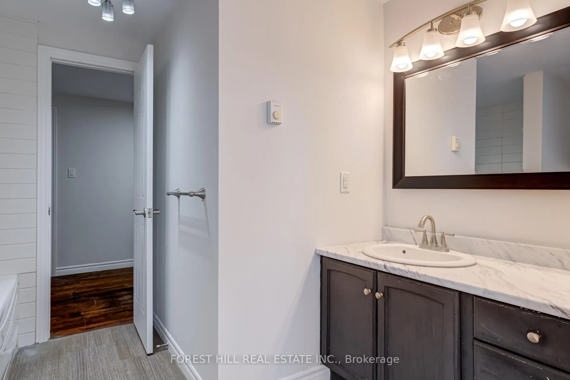 Photo 28 of 58 Highland Crescent, Kitchener, Victoria Hills — HOMEH