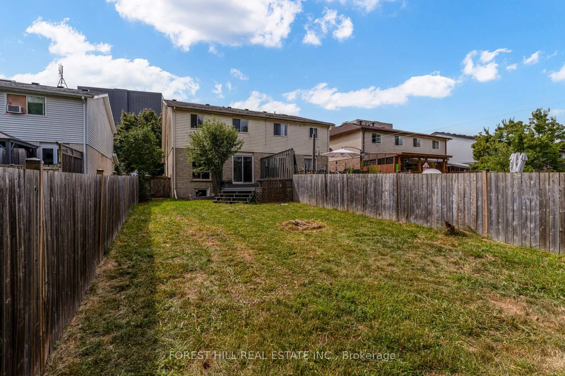 Photo 49 of 58 Highland Crescent, Kitchener, Victoria Hills — HOMEH
