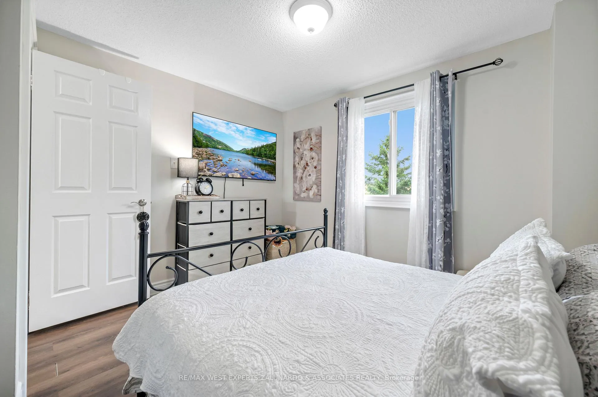 Photo 22 of 64 Wallace Drive, Barrie, Northwest — HOMEH