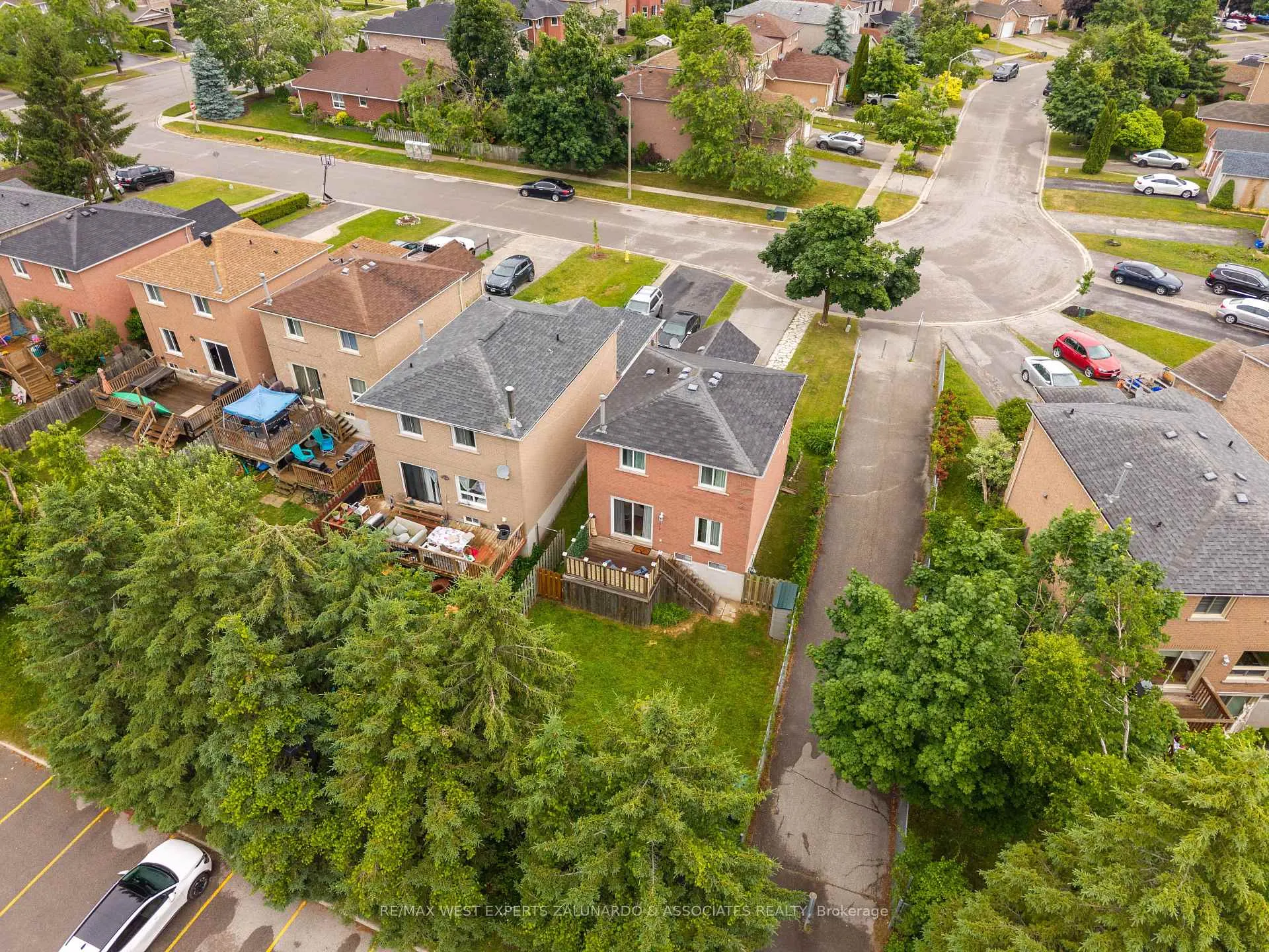 Photo 33 of 64 Wallace Drive, Barrie, Northwest — HOMEH