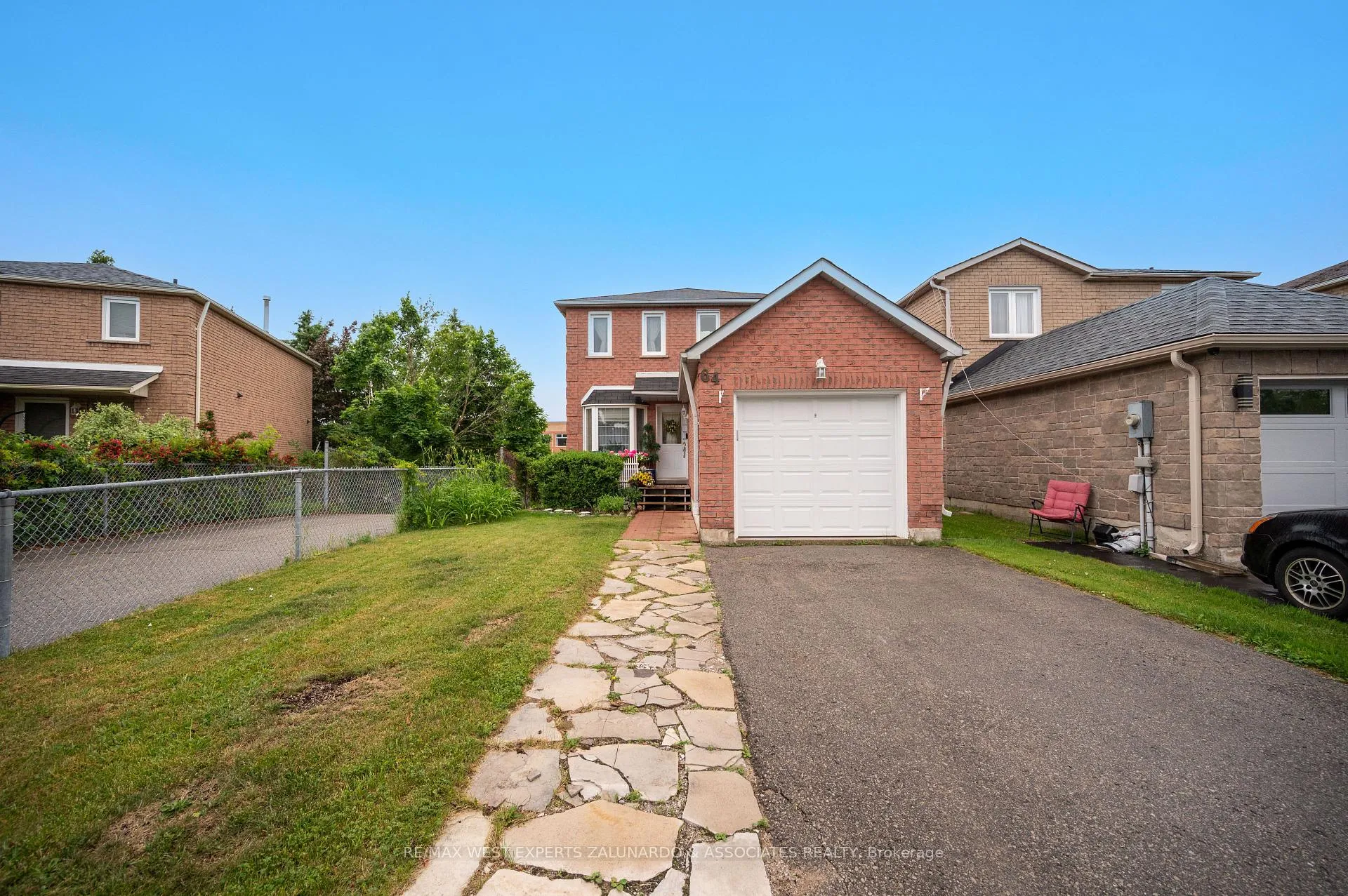 Photo 37 of 64 Wallace Drive, Barrie, Northwest — HOMEH