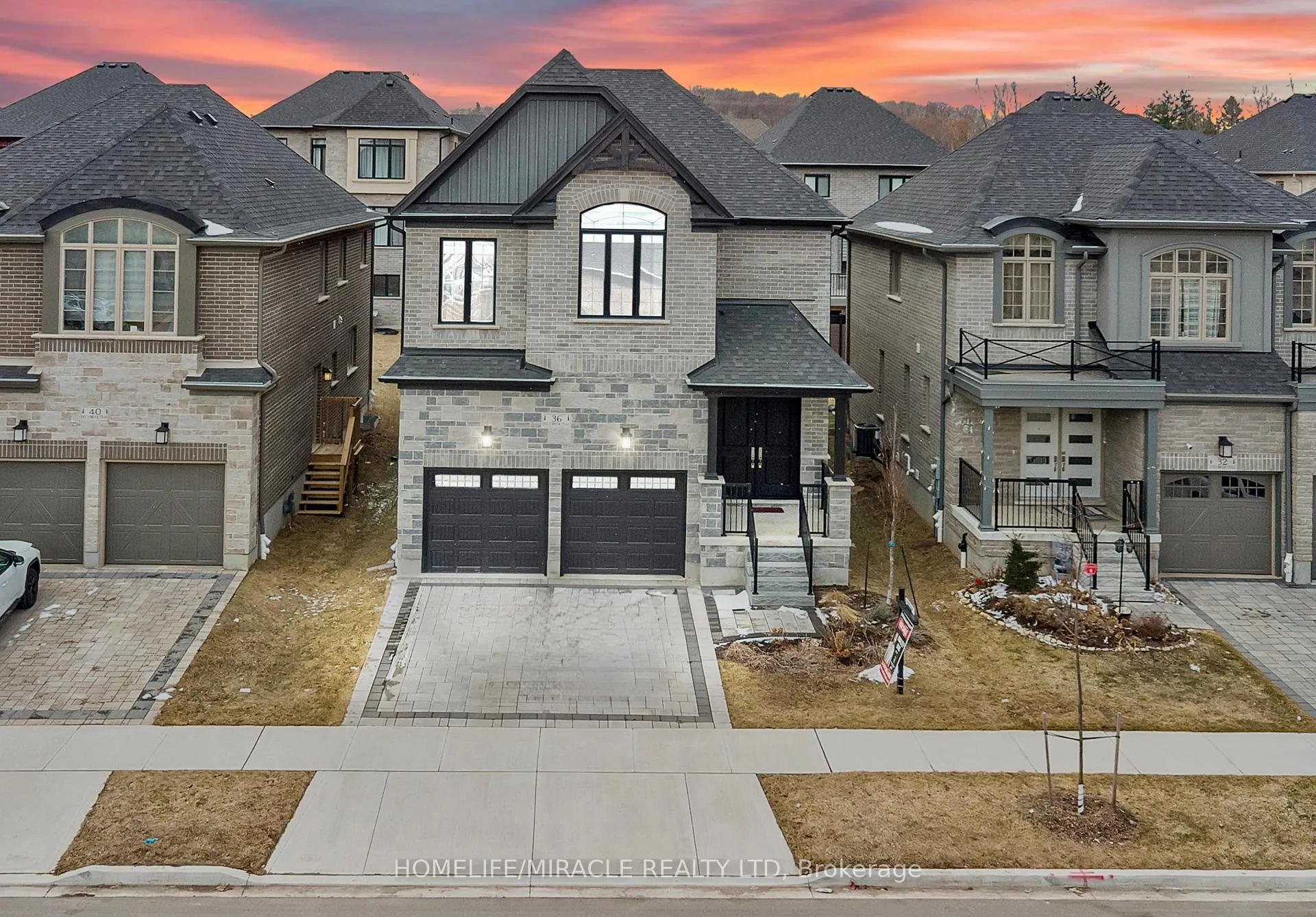 Photo 1 of 36 Hollybrook Trail, Kitchener — HOMEH