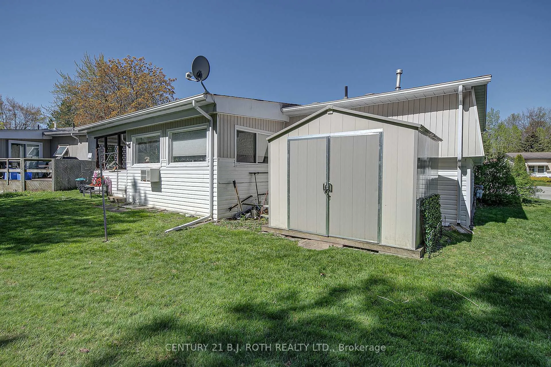 Photo 6 of 112 Linden Lane, Innisfil, Rural Innisfil — HOMEH