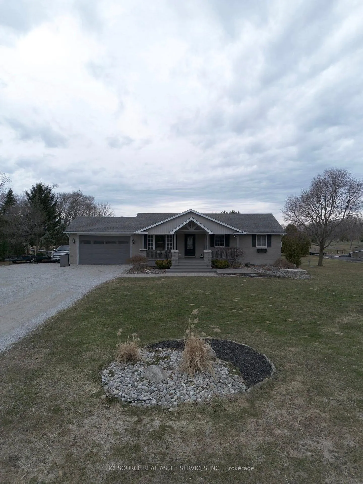 Photo 1 of 4635 Kettle Lane, Enniskillen, Petrolia — HOMEH