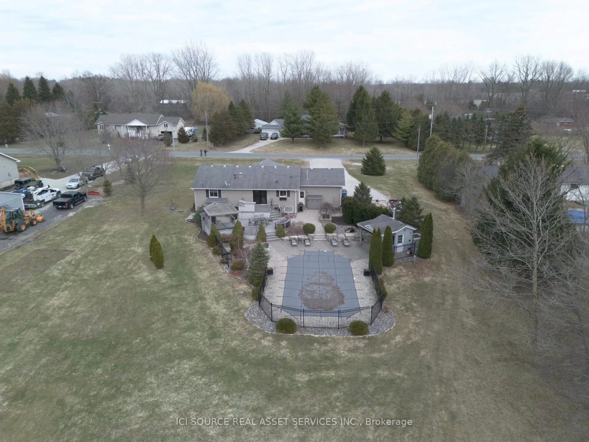 Photo 7 of 4635 Kettle Lane, Enniskillen, Petrolia — HOMEH