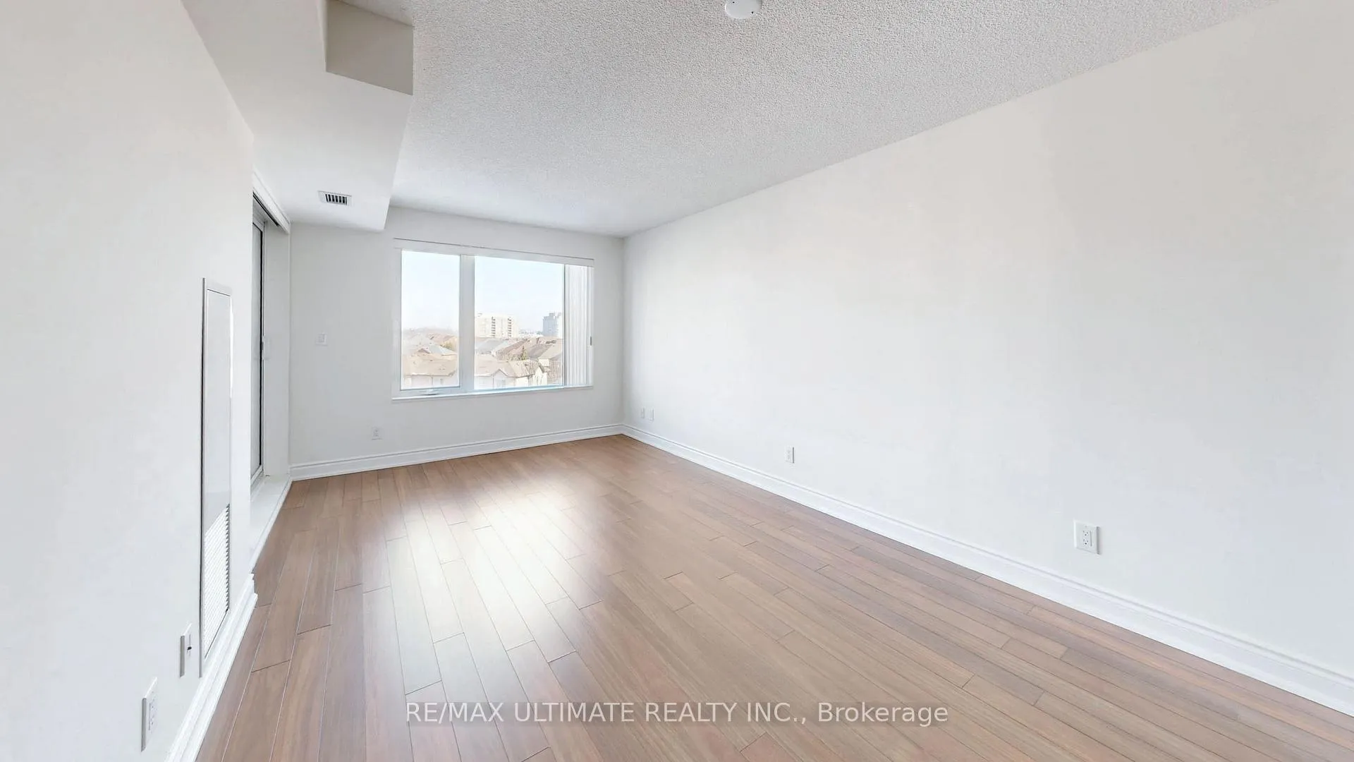 Photo 8 of Unit 718, 273 South Park Road, Markham, Commerce Valley — HOMEH