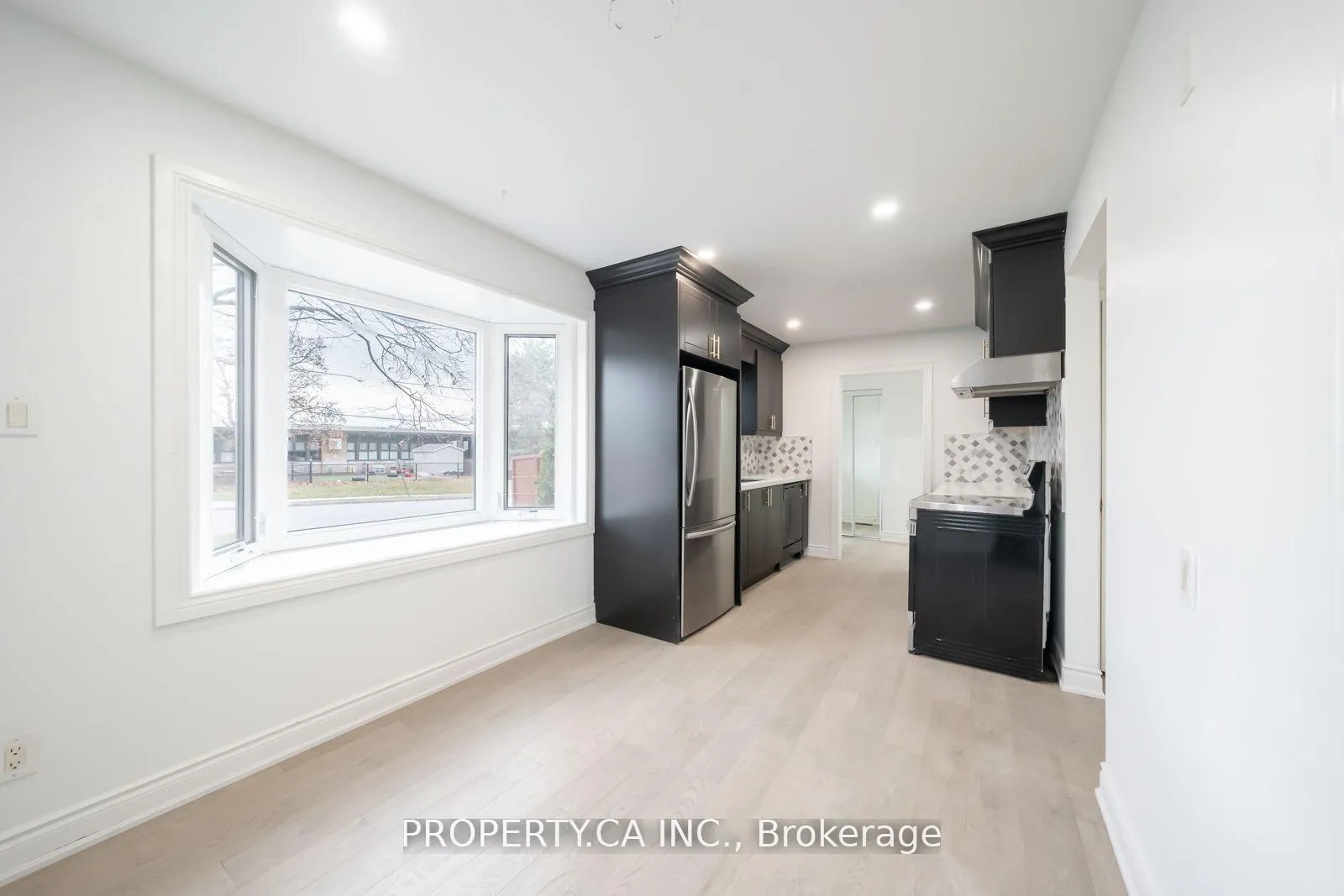 Photo 6 of 118 Crawforth Street, Whitby, Blue Grass Meadows — HOMEH