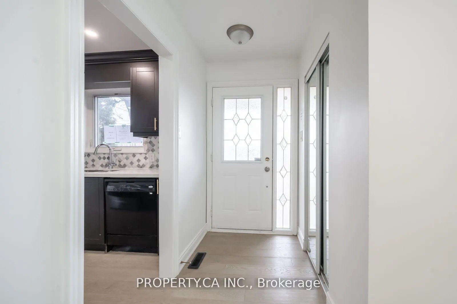 Photo 7 of 118 Crawforth Street, Whitby, Blue Grass Meadows — HOMEH