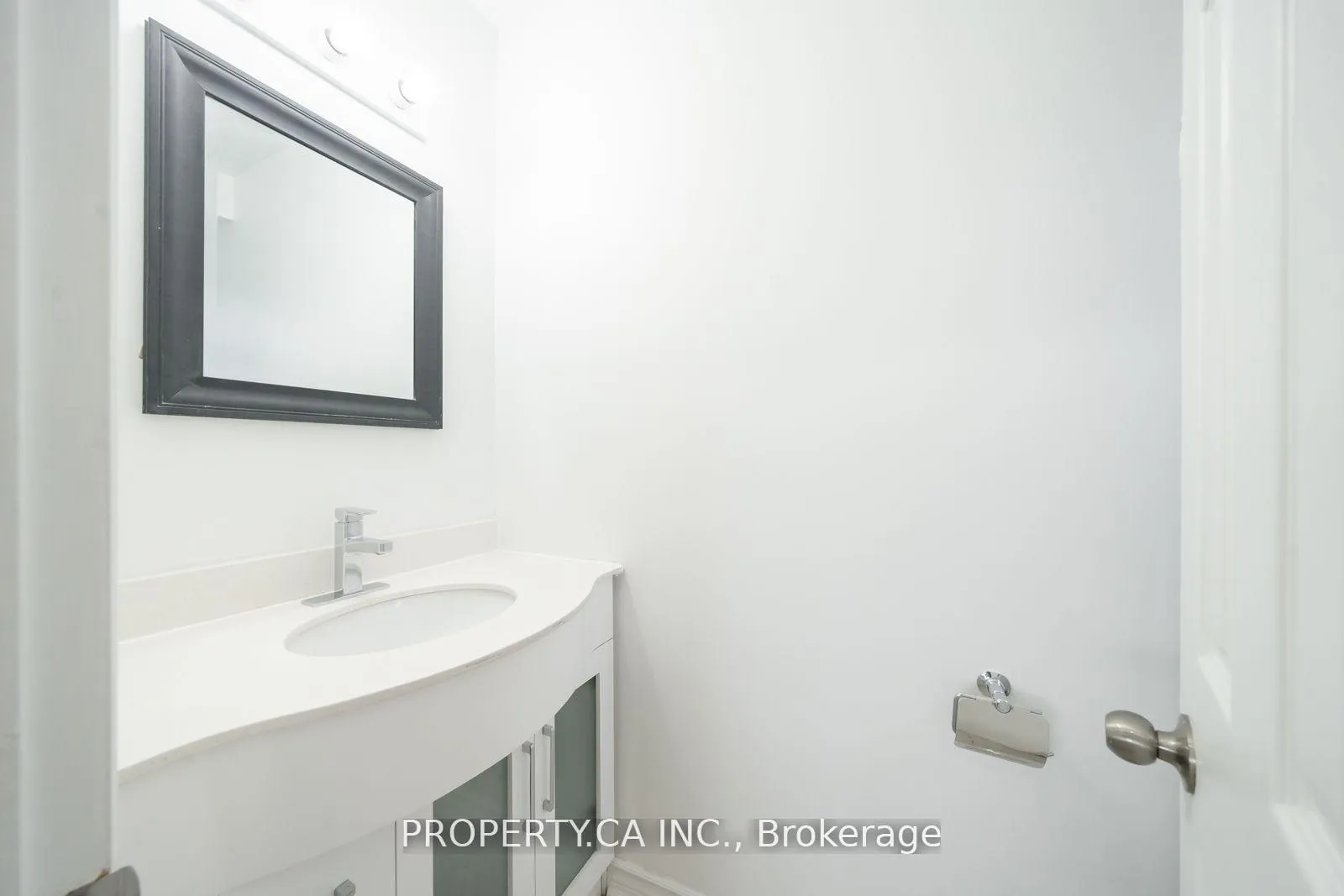 Photo 11 of 118 Crawforth Street, Whitby, Blue Grass Meadows — HOMEH