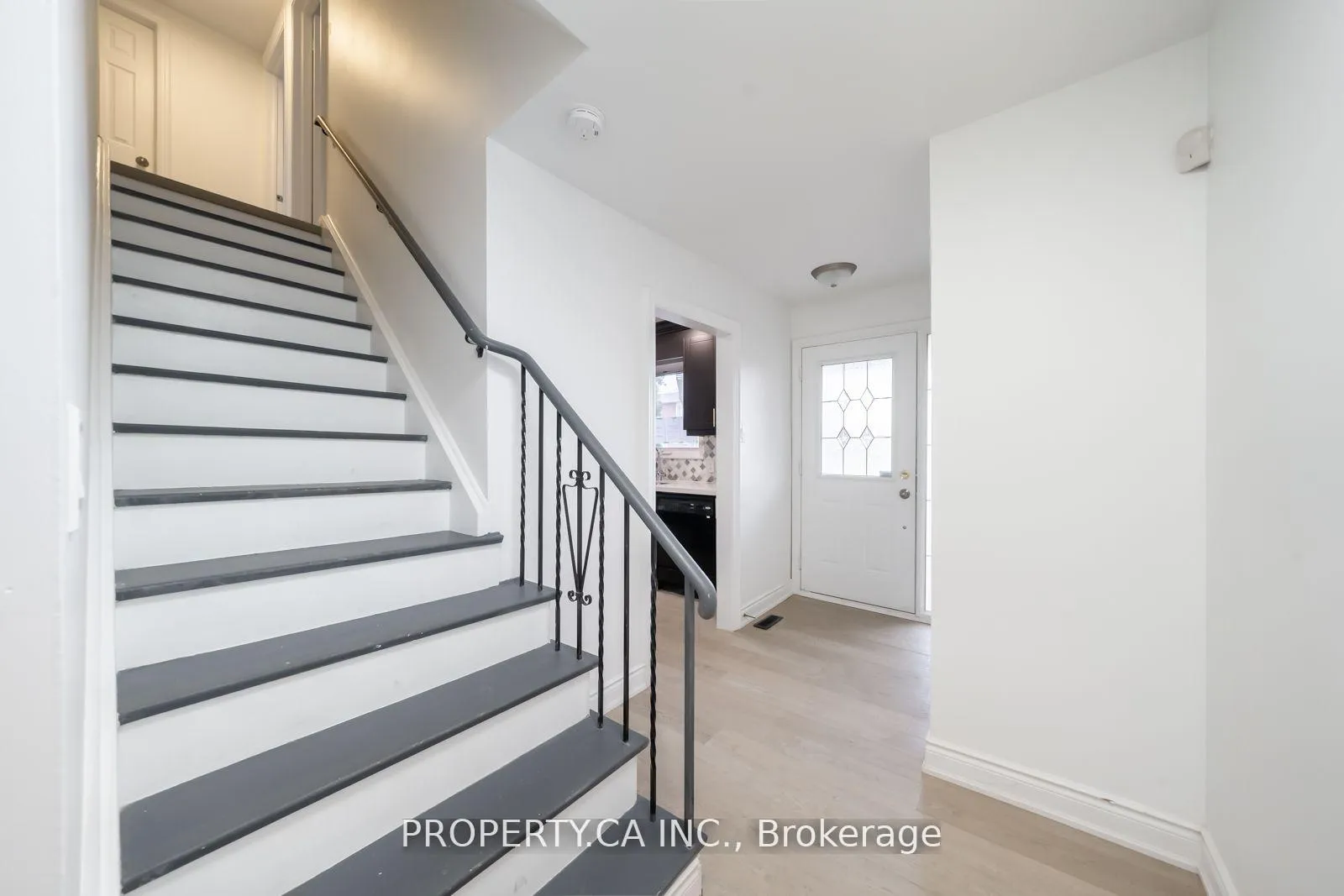 Photo 13 of 118 Crawforth Street, Whitby, Blue Grass Meadows — HOMEH