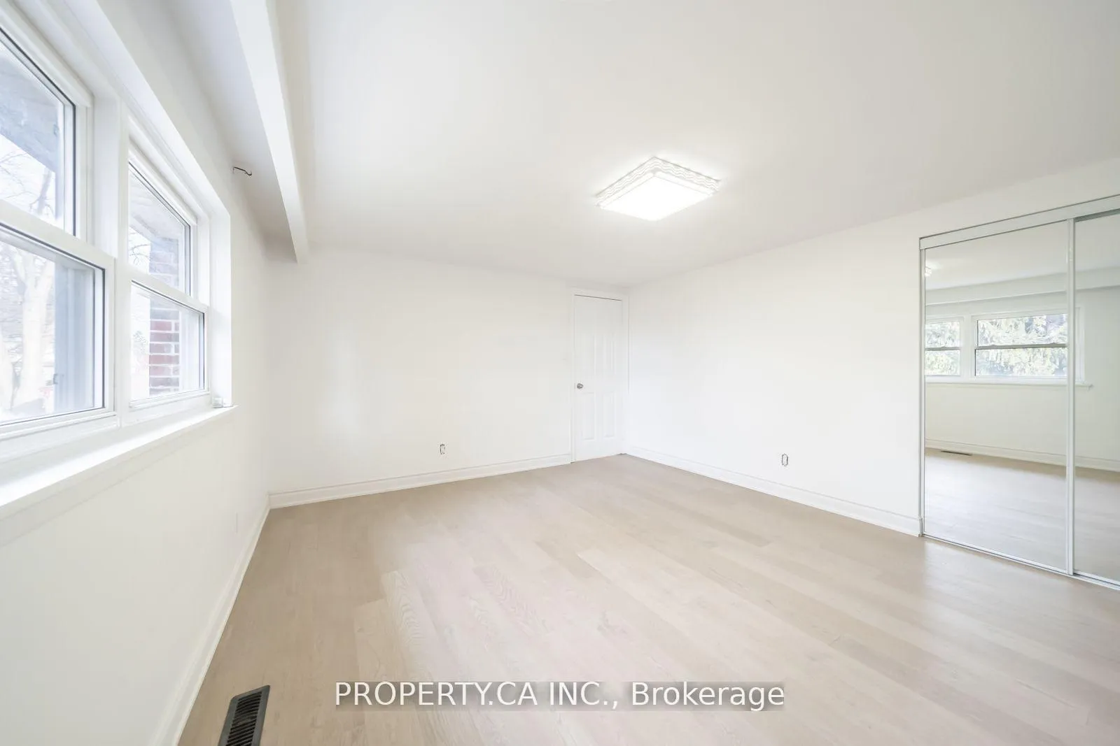 Photo 22 of 118 Crawforth Street, Whitby, Blue Grass Meadows — HOMEH