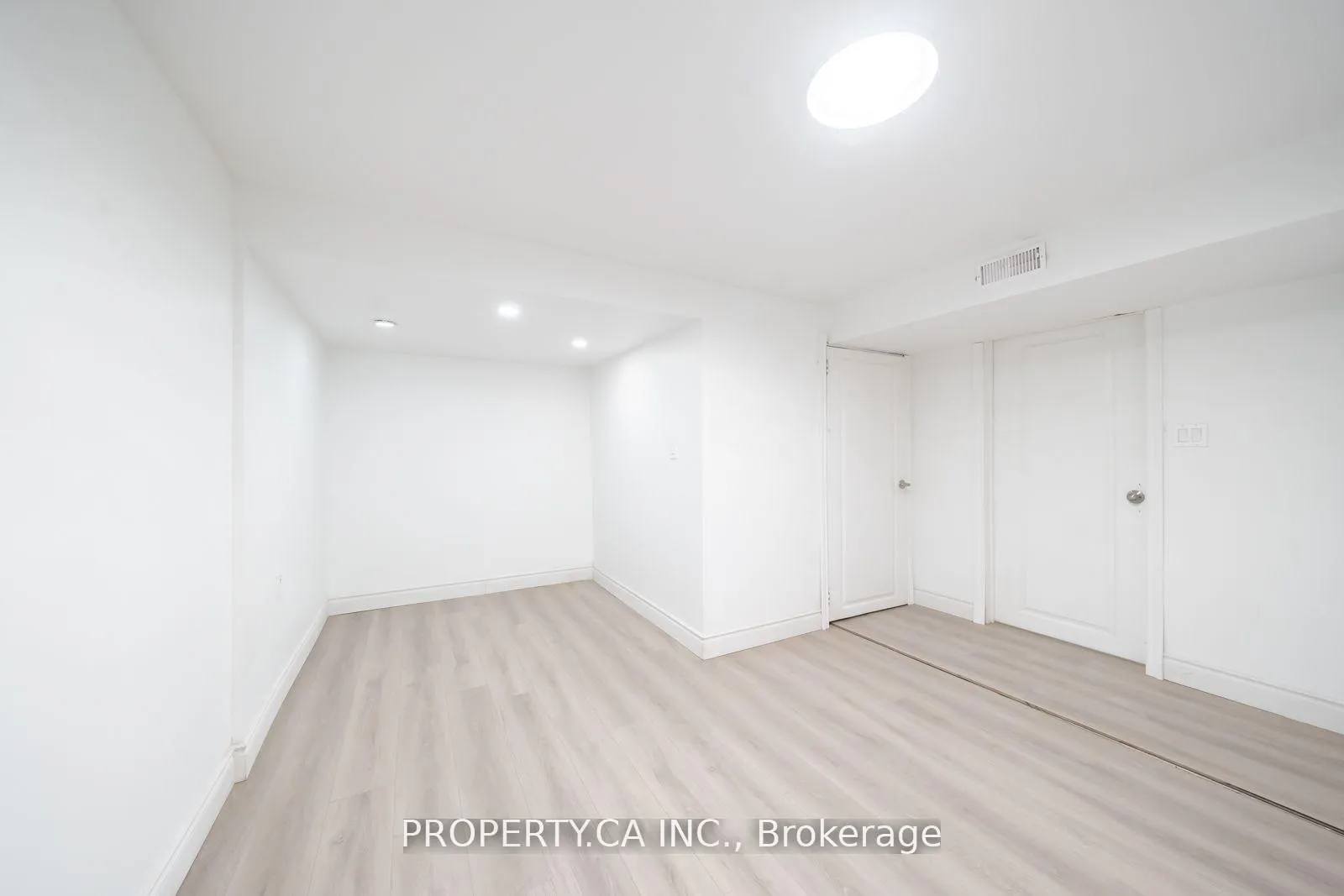 Photo 27 of 118 Crawforth Street, Whitby, Blue Grass Meadows — HOMEH