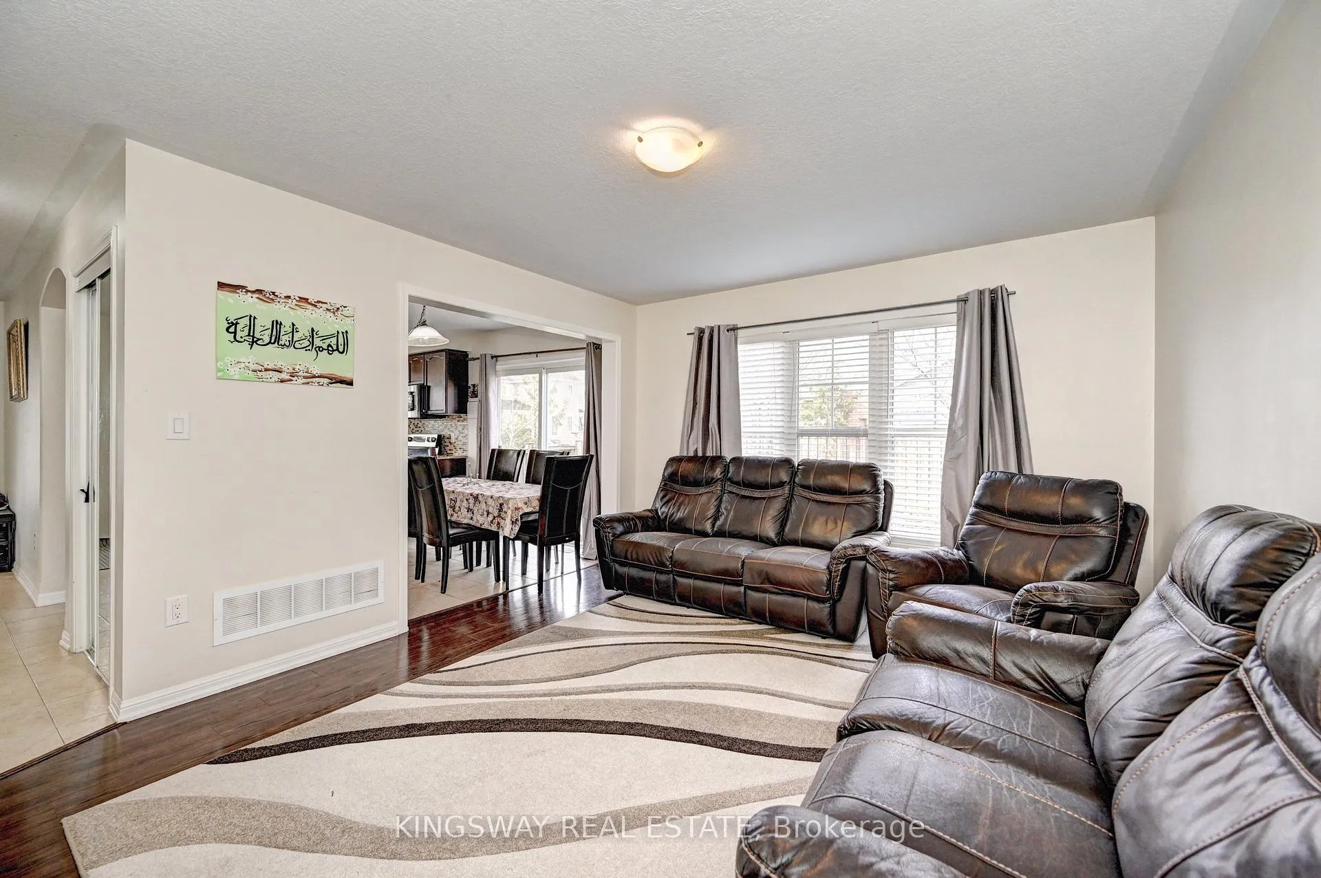 Photo 10 of 4 Dalton Drive, Cambridge — HOMEH