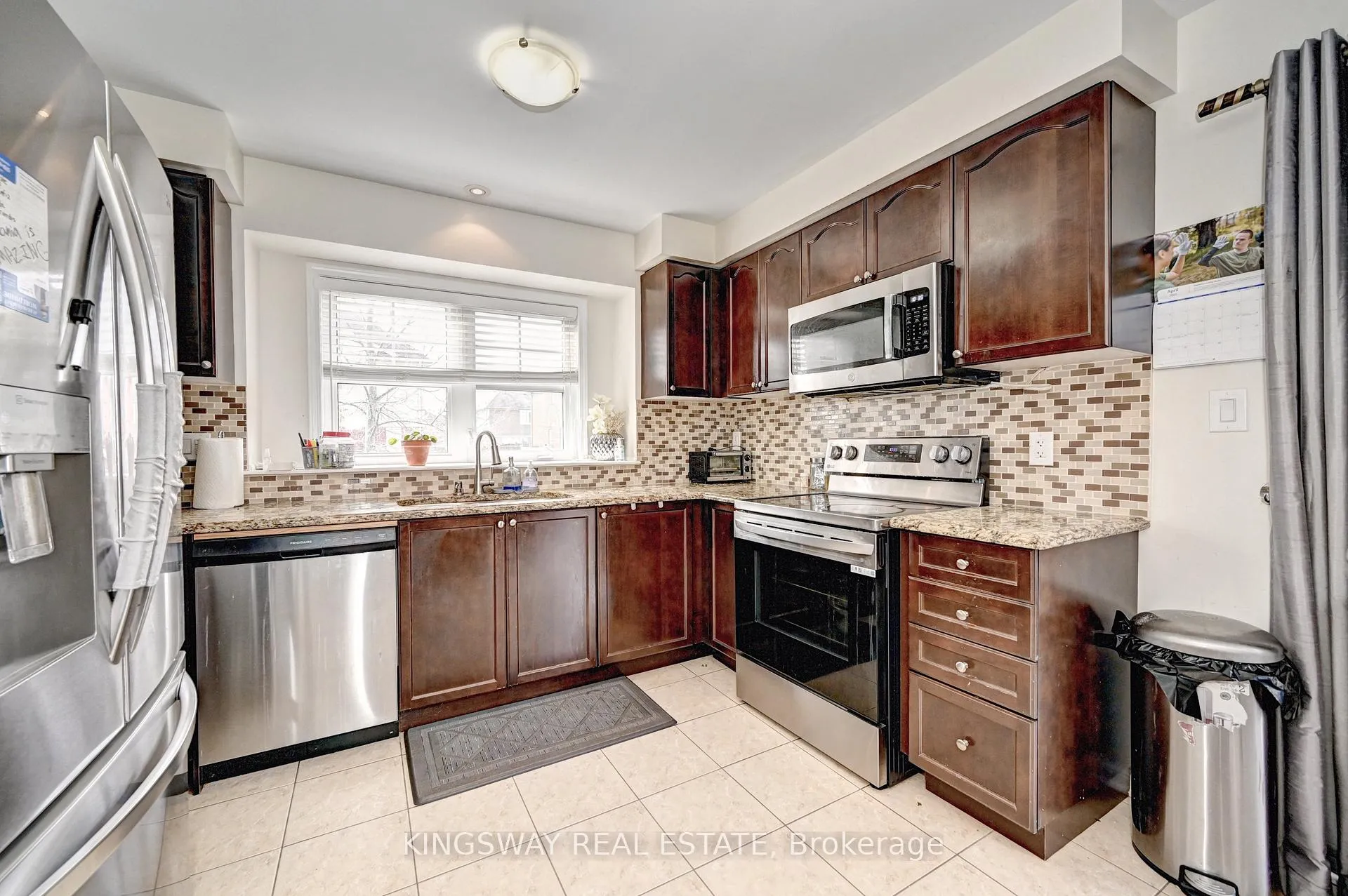 Photo 12 of 4 Dalton Drive, Cambridge — HOMEH