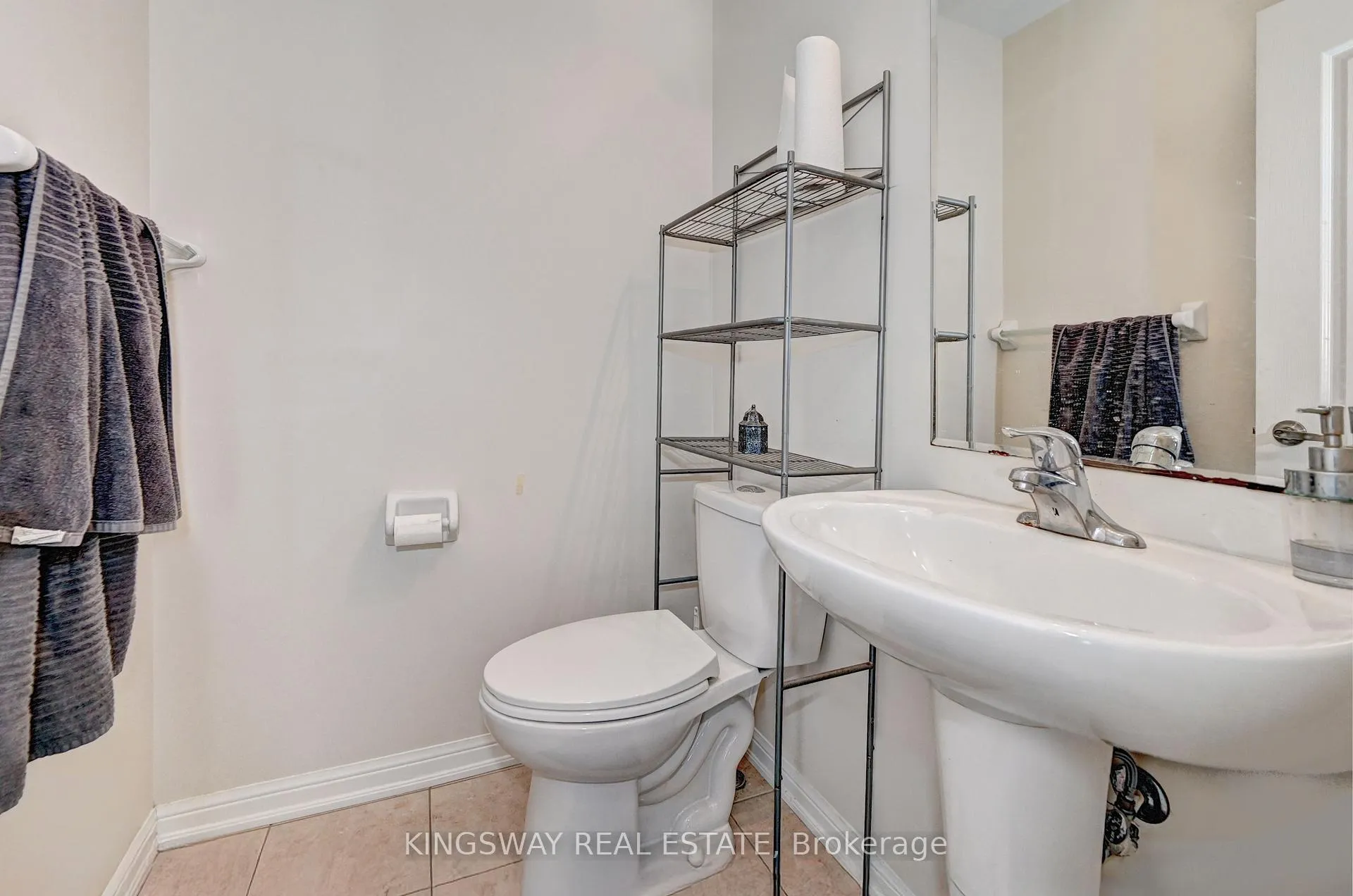 Photo 15 of 4 Dalton Drive, Cambridge — HOMEH