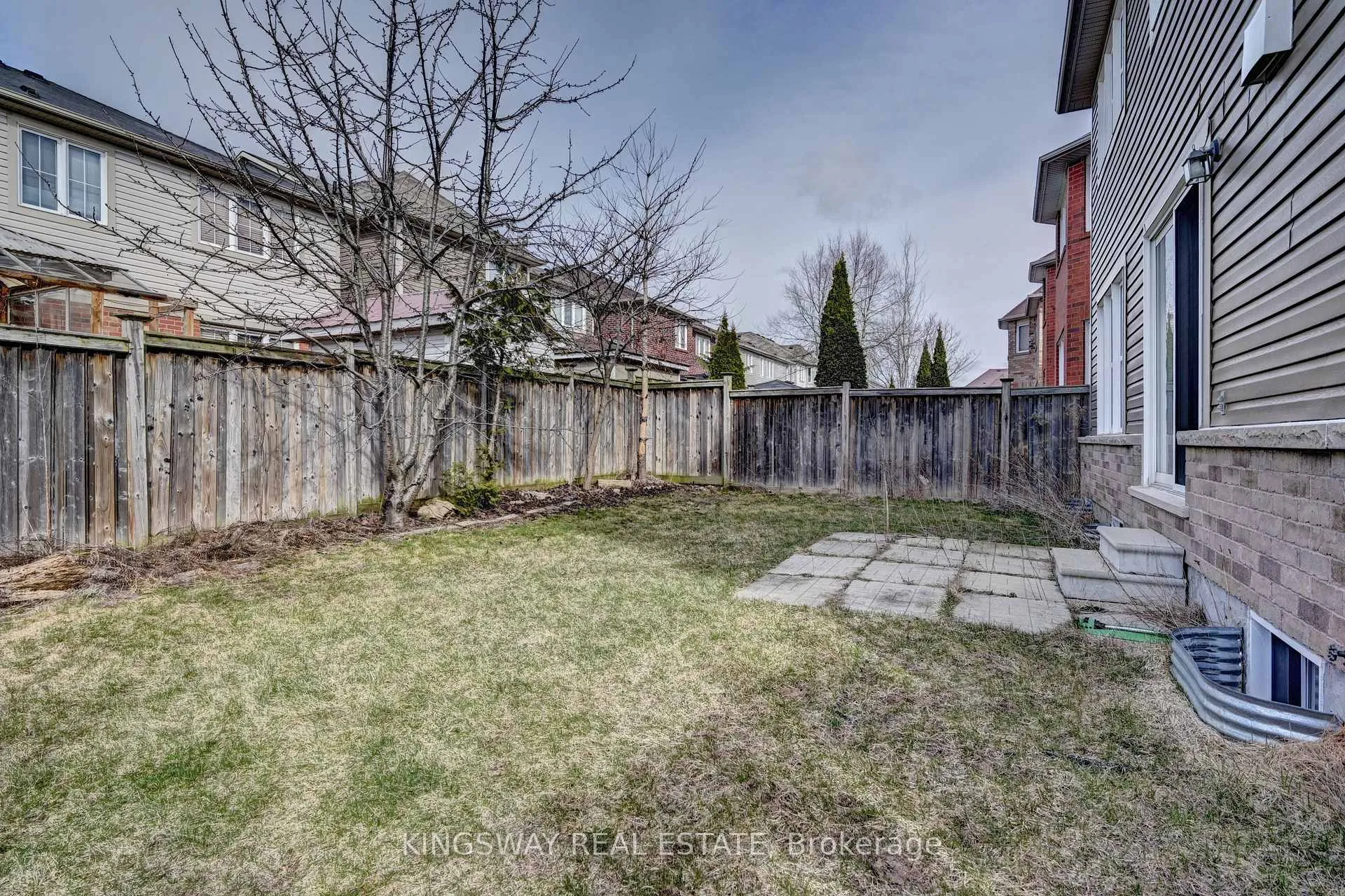 Photo 32 of 4 Dalton Drive, Cambridge — HOMEH