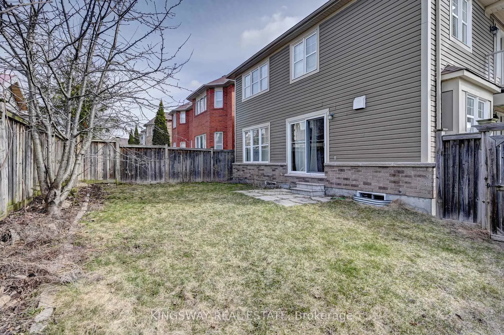 Photo 33 of 4 Dalton Drive, Cambridge — HOMEH