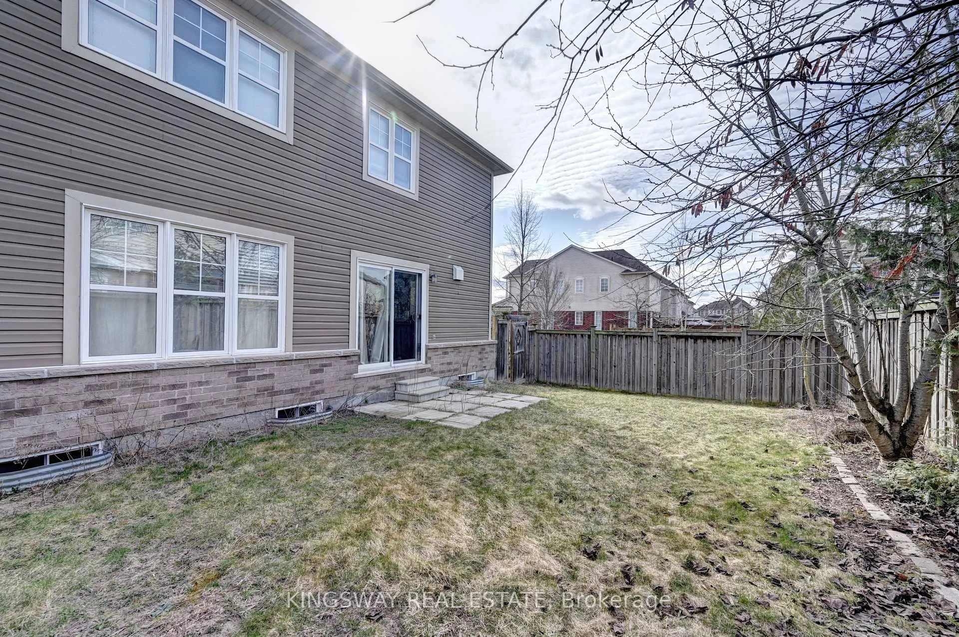 Photo 34 of 4 Dalton Drive, Cambridge — HOMEH