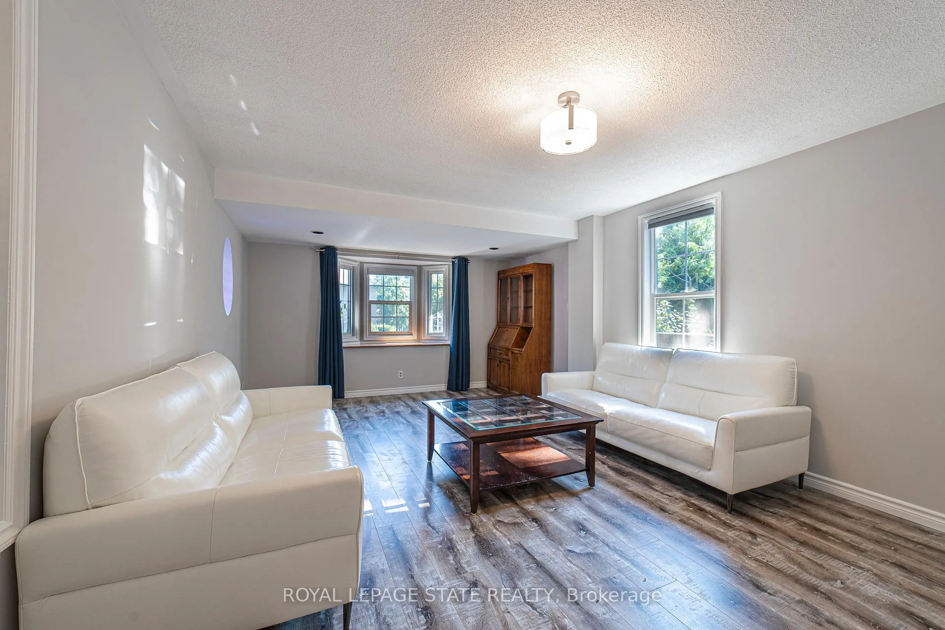 Photo 11 of 12 Maple Avenue, Hamilton, Stoney Creek — HOMEH