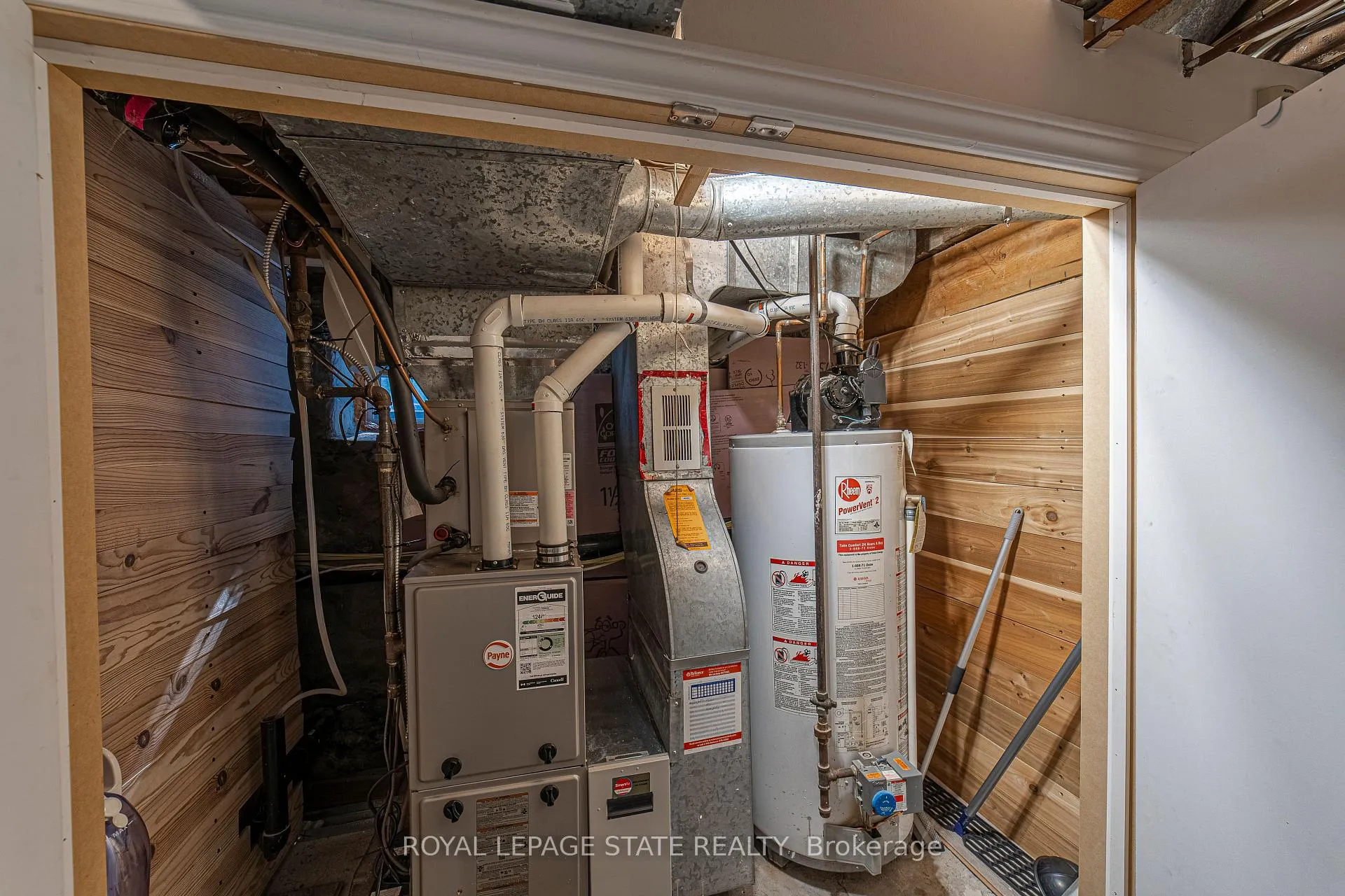 Photo 36 of 12 Maple Avenue, Hamilton, Stoney Creek — HOMEH