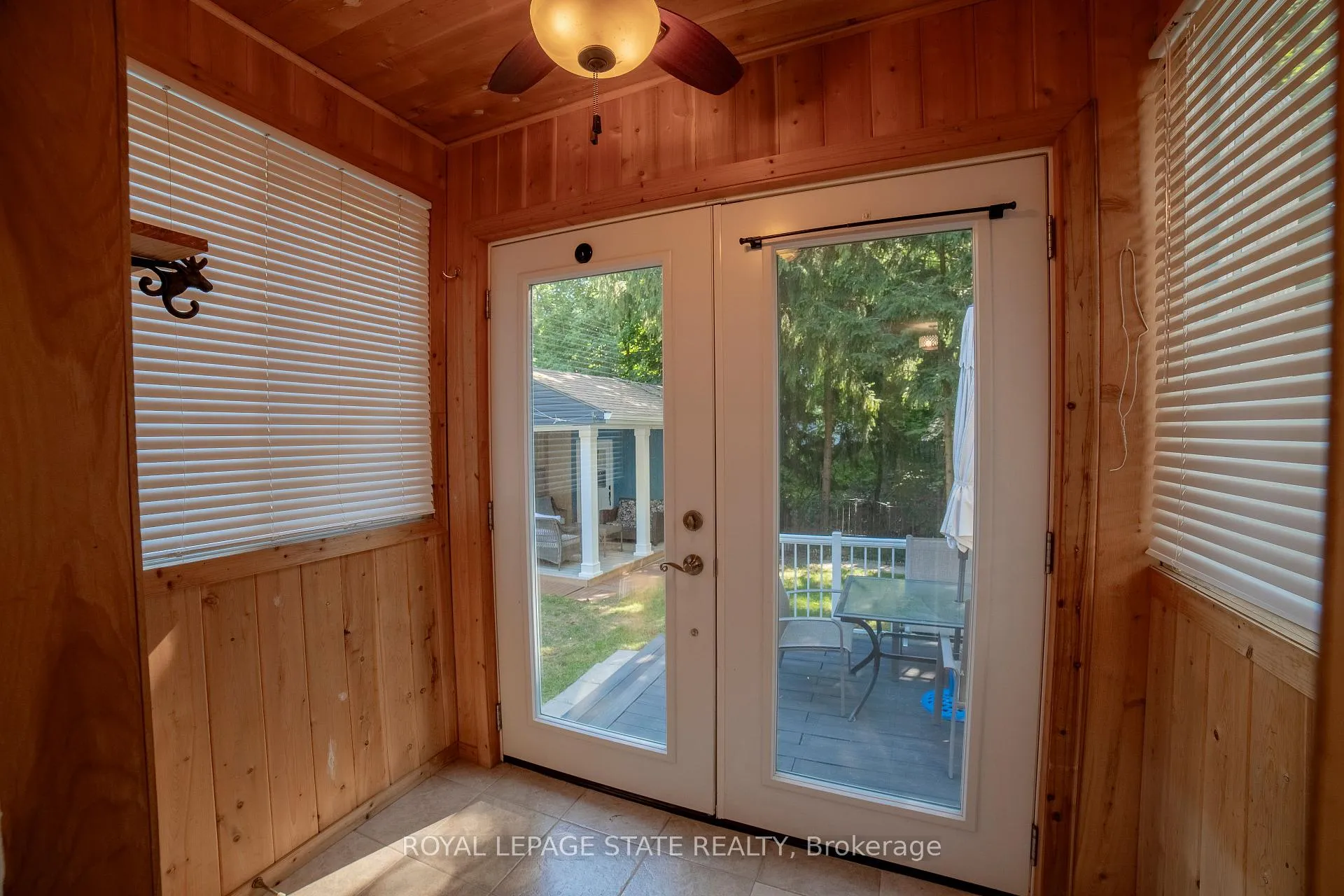 Photo 37 of 12 Maple Avenue, Hamilton, Stoney Creek — HOMEH