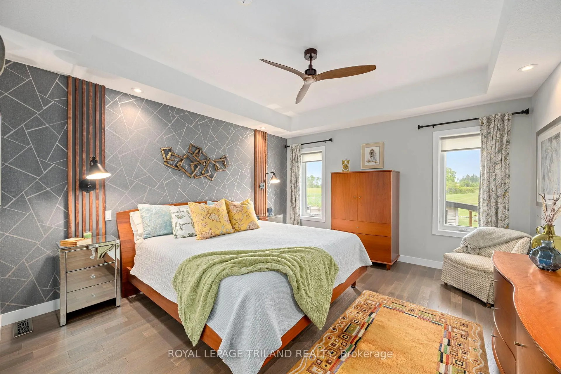 Photo 8 of 208 Emery Street, Central Elgin, Rural Central Elgin — HOMEH