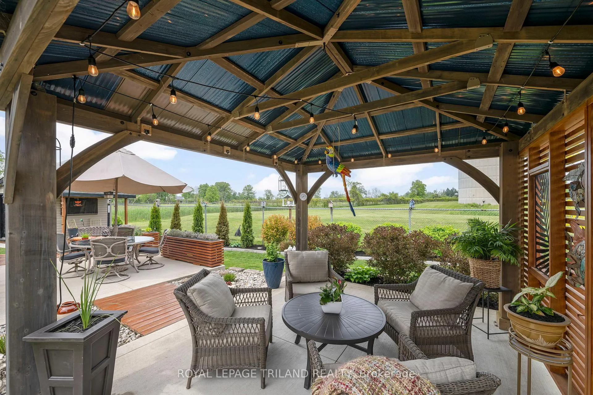 Photo 35 of 208 Emery Street, Central Elgin, Rural Central Elgin — HOMEH