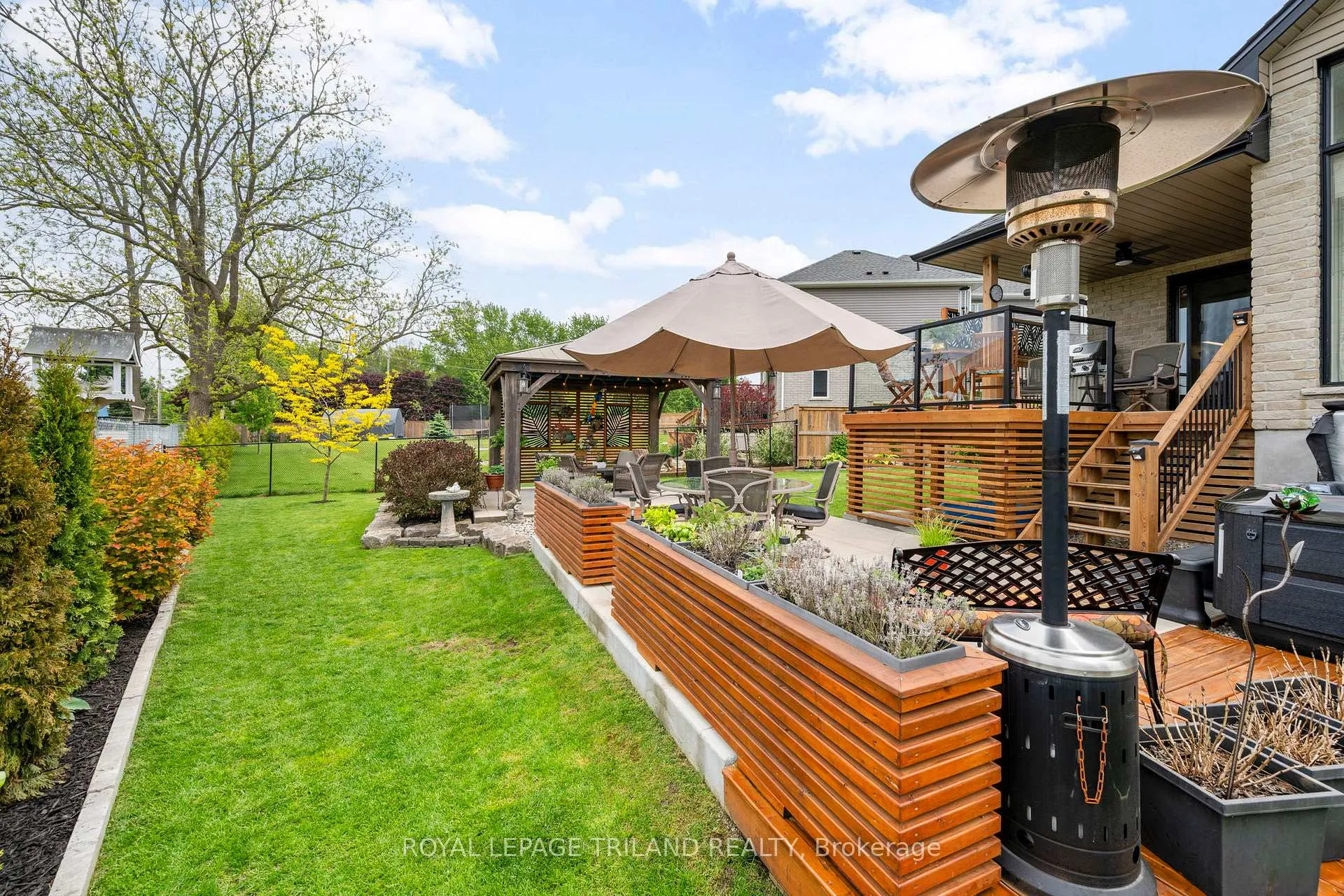 Photo 37 of 208 Emery Street, Central Elgin, Rural Central Elgin — HOMEH