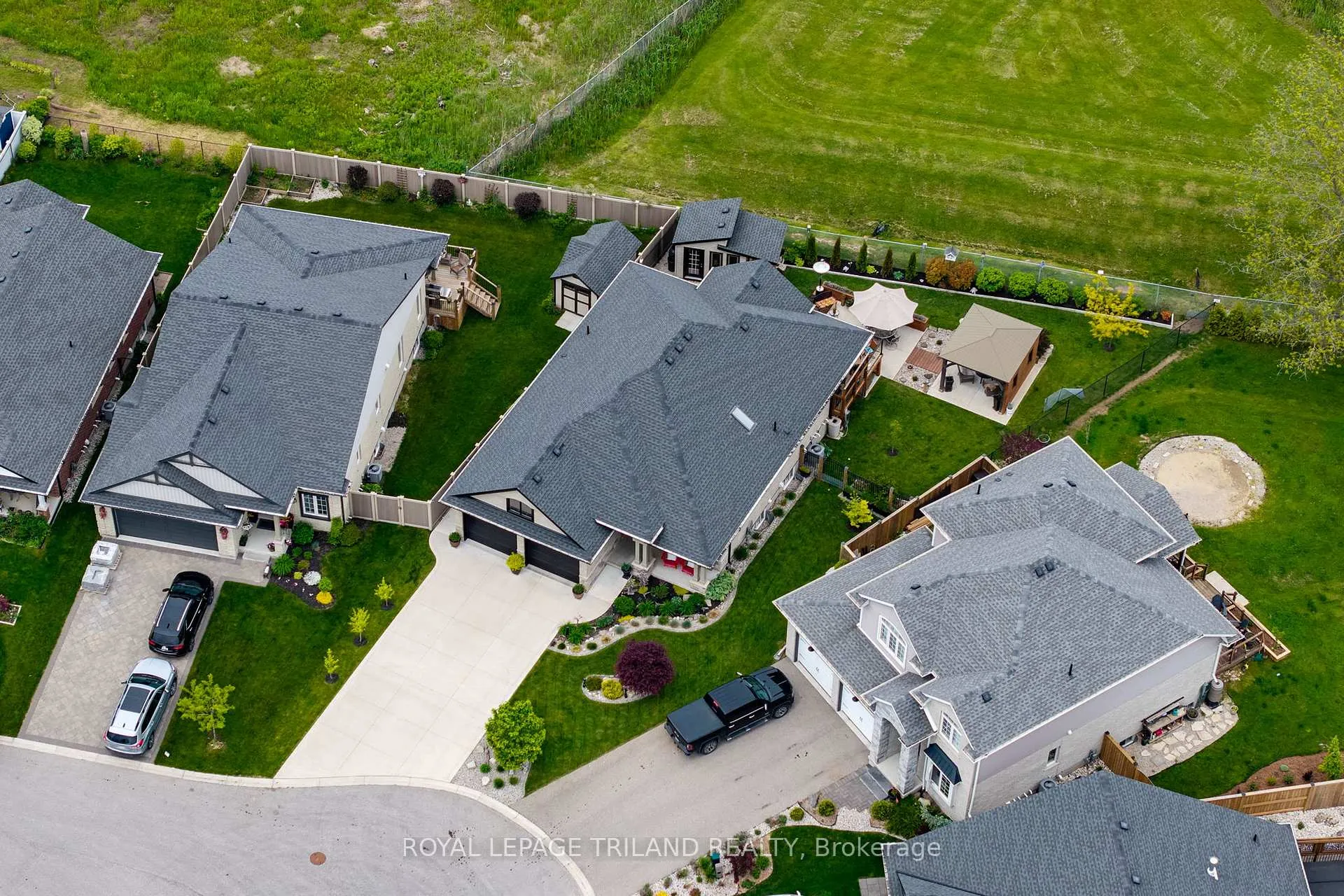 Photo 41 of 208 Emery Street, Central Elgin, Rural Central Elgin — HOMEH