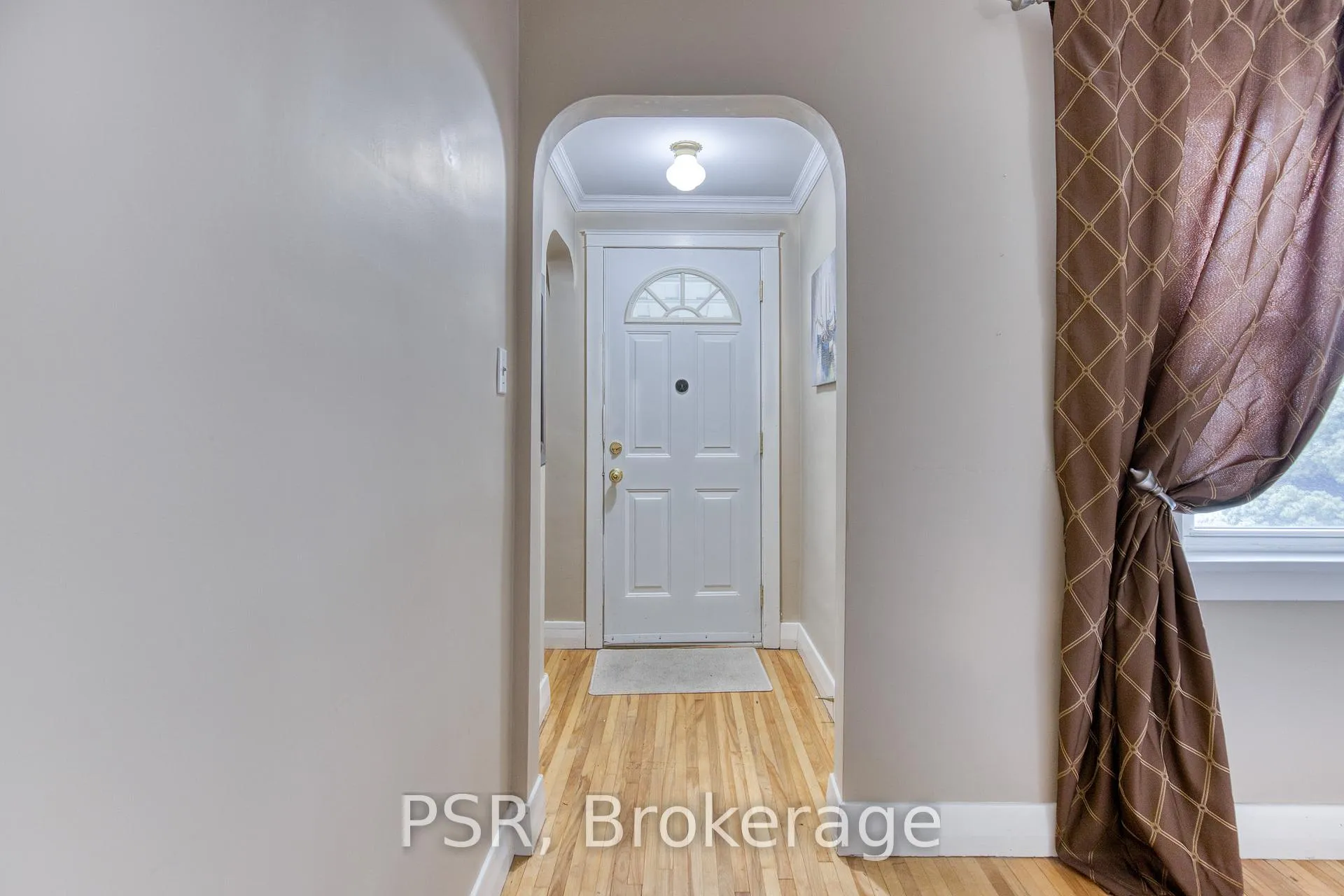 Photo 4 of 94 North Drive, Kitchener — HOMEH