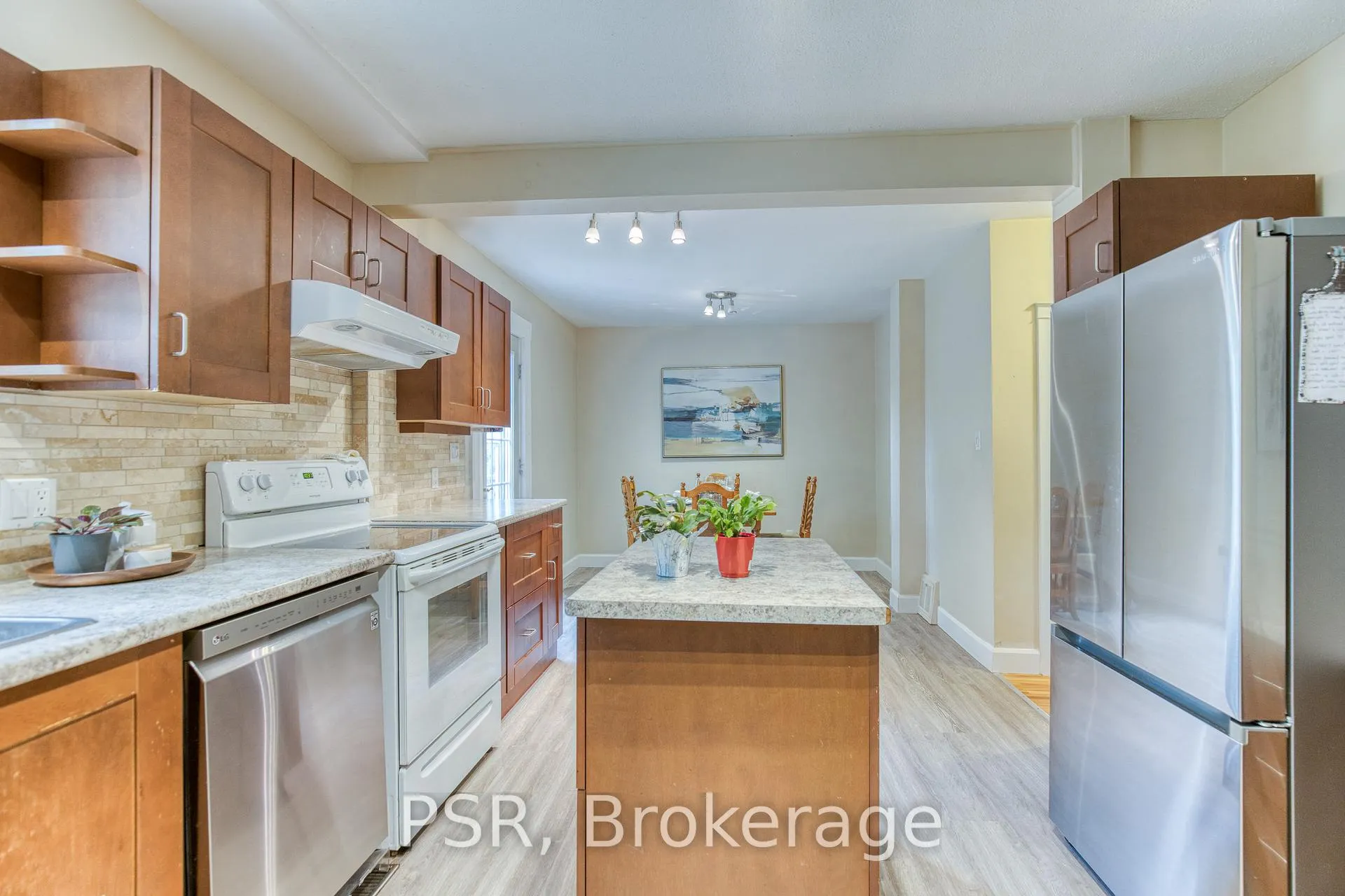 Photo 6 of 94 North Drive, Kitchener — HOMEH
