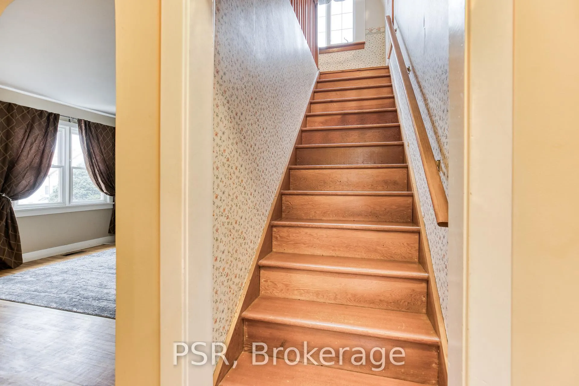 Photo 18 of 94 North Drive, Kitchener — HOMEH