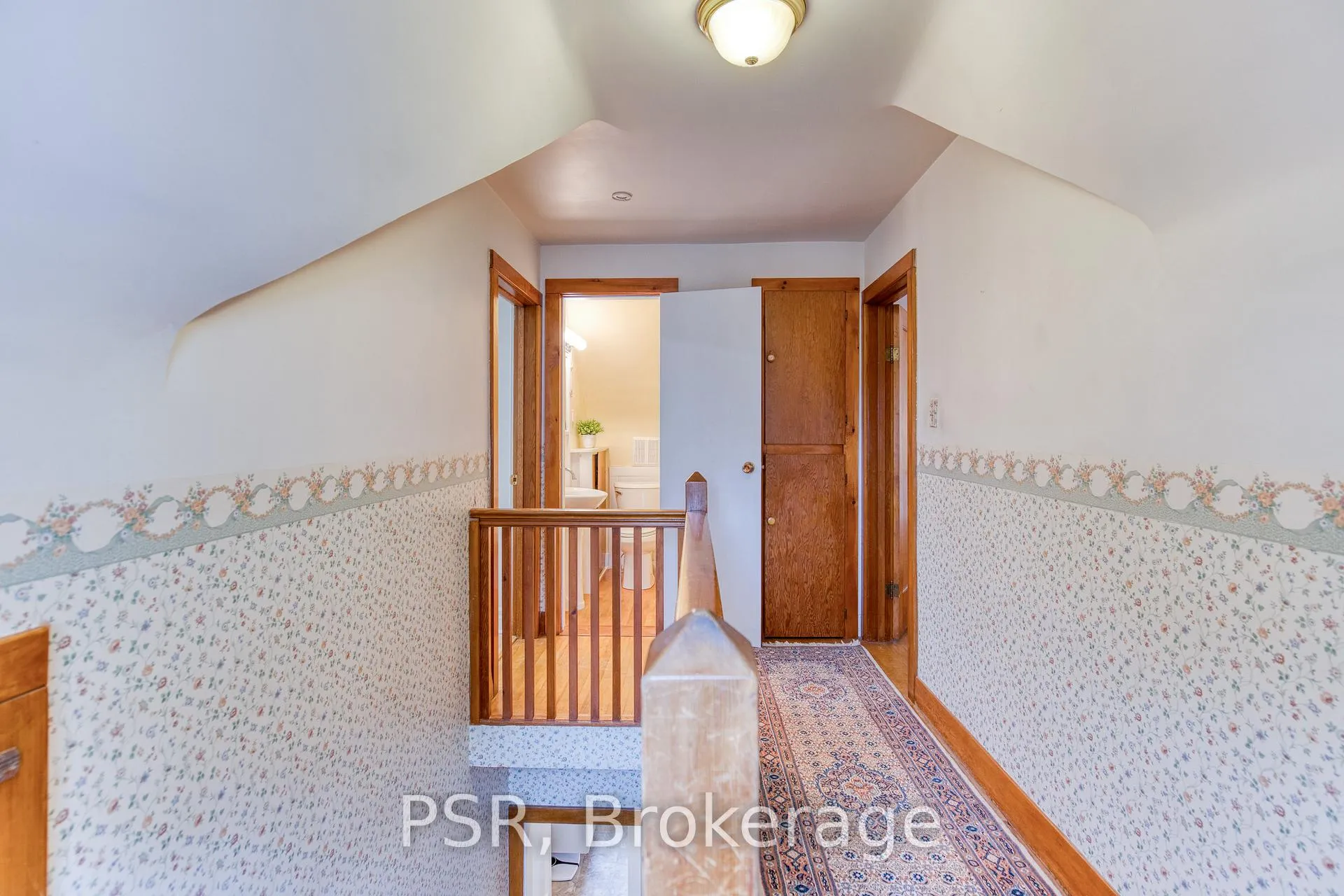 Photo 19 of 94 North Drive, Kitchener — HOMEH
