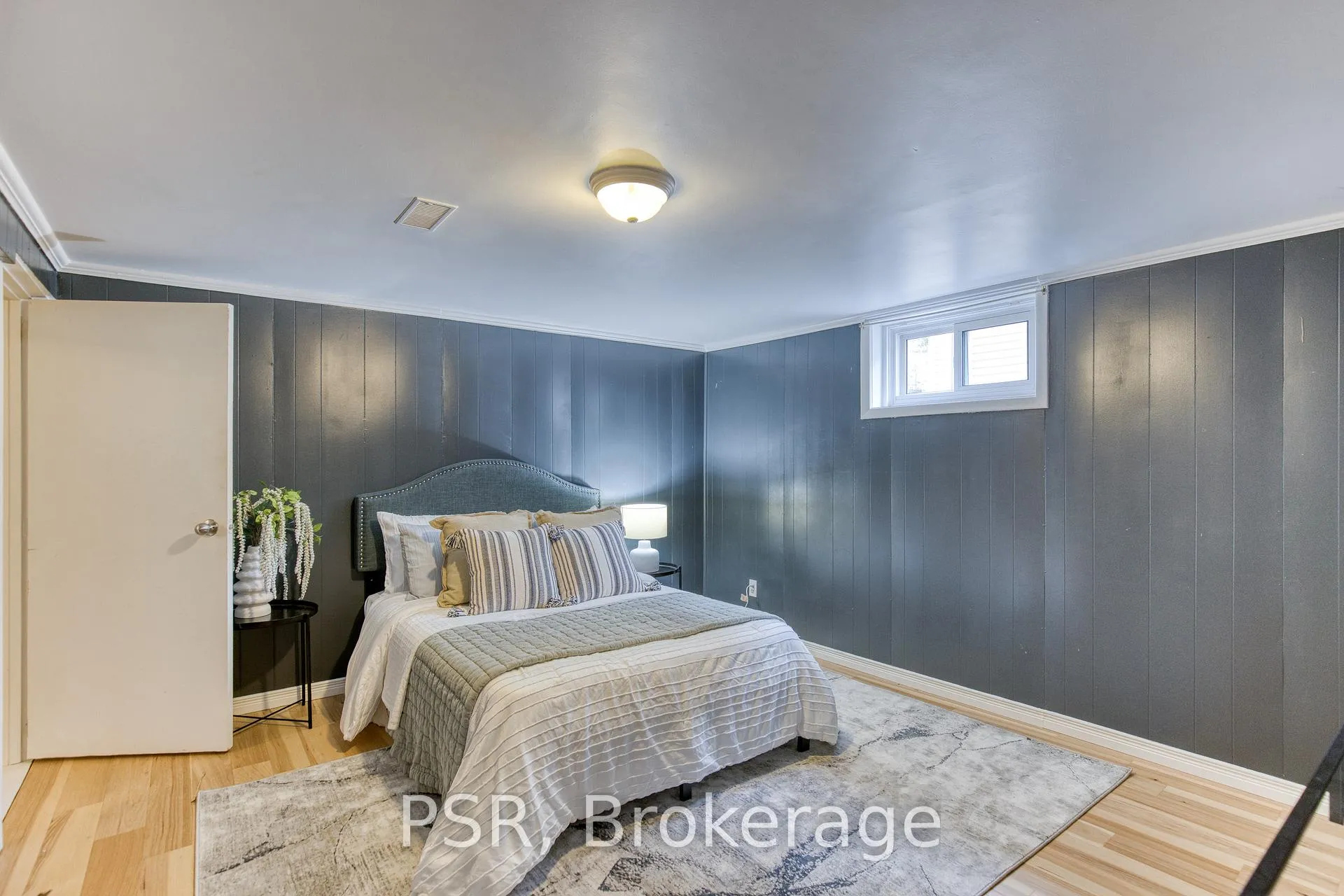 Photo 29 of 94 North Drive, Kitchener — HOMEH