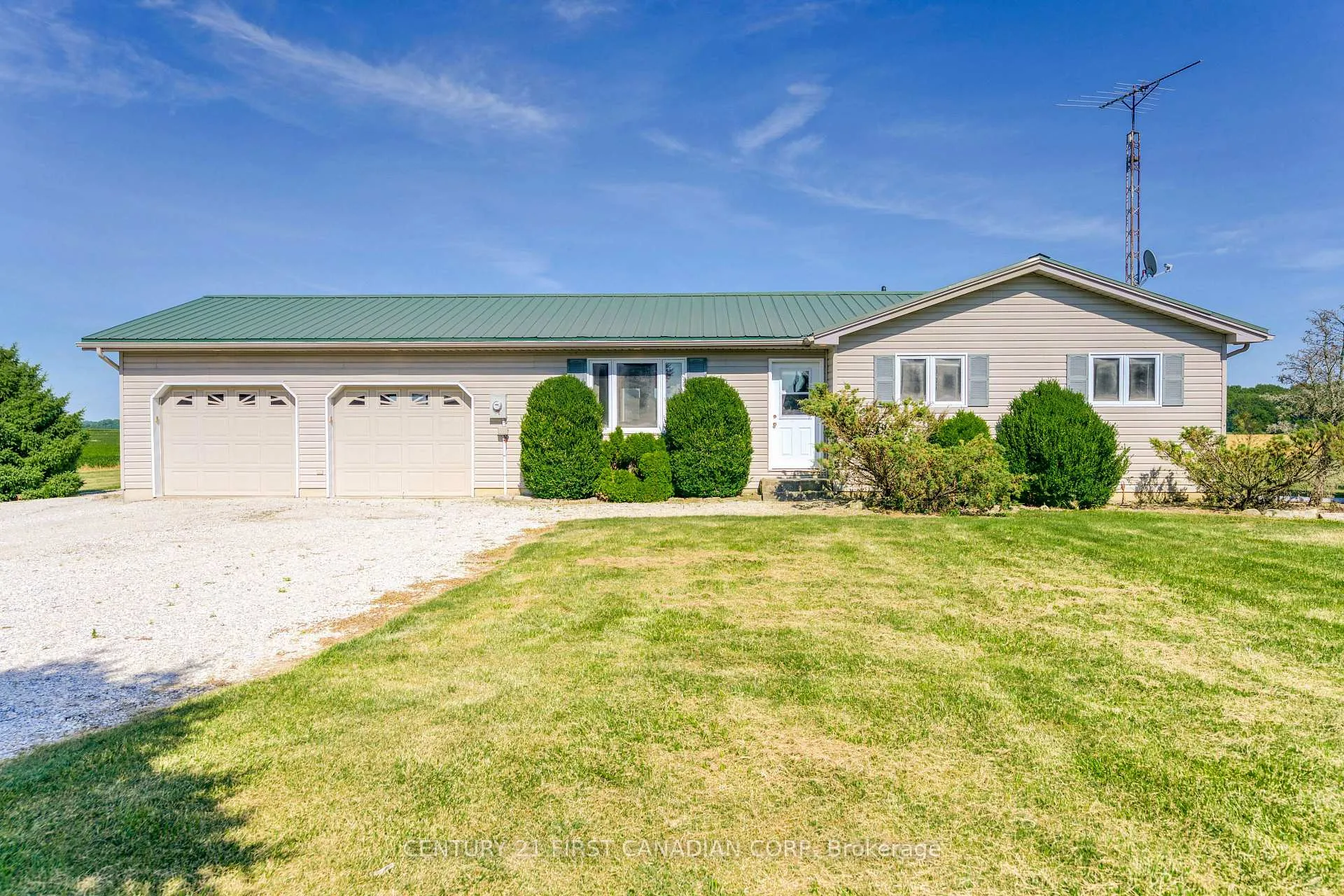 Photo 1 of 726 Gould Road, Dawn-Euphemia — HOMEH
