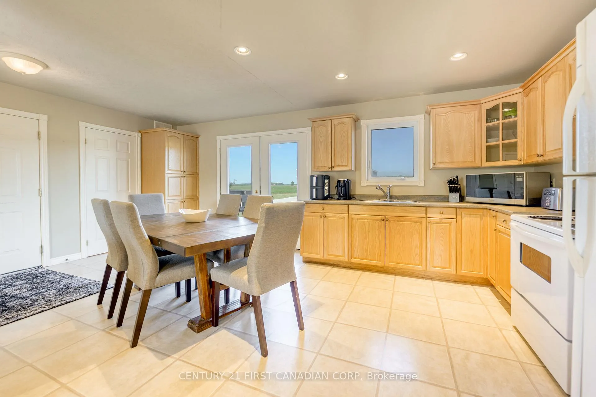 Photo 19 of 726 Gould Road, Dawn-Euphemia — HOMEH