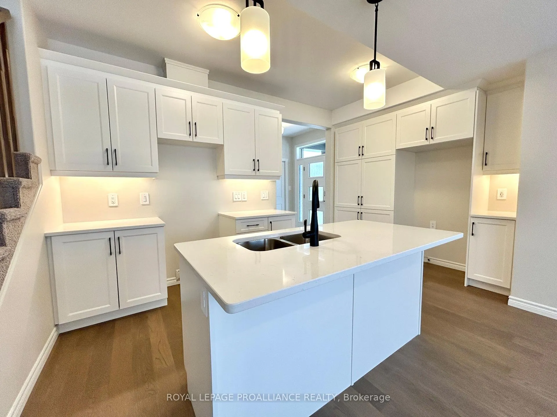 Photo 6 of 1 Otonabee Street, Belleville, Thurlow Ward — HOMEH
