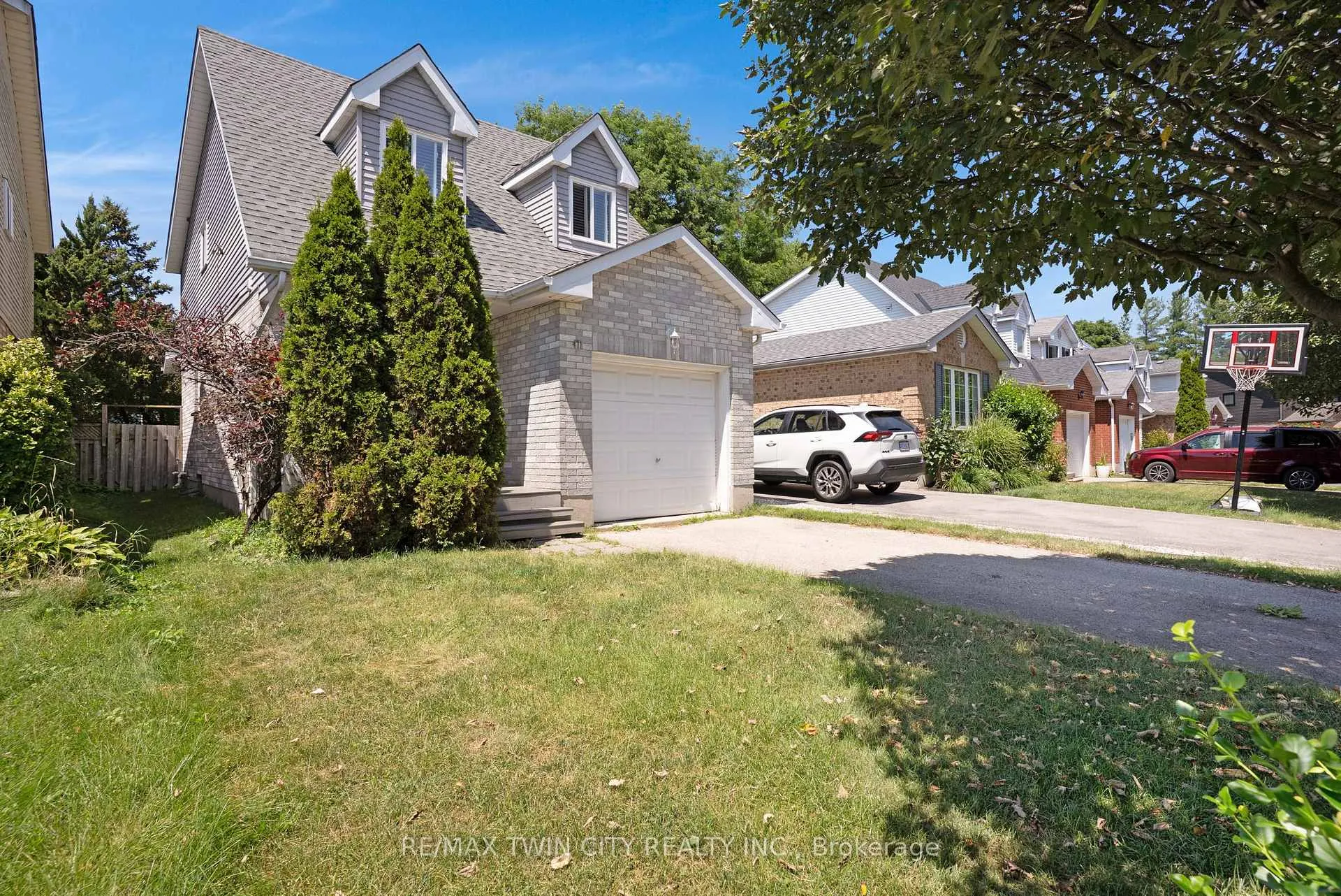 Photo 2 of 471 Exmoor Street, Waterloo — HOMEH