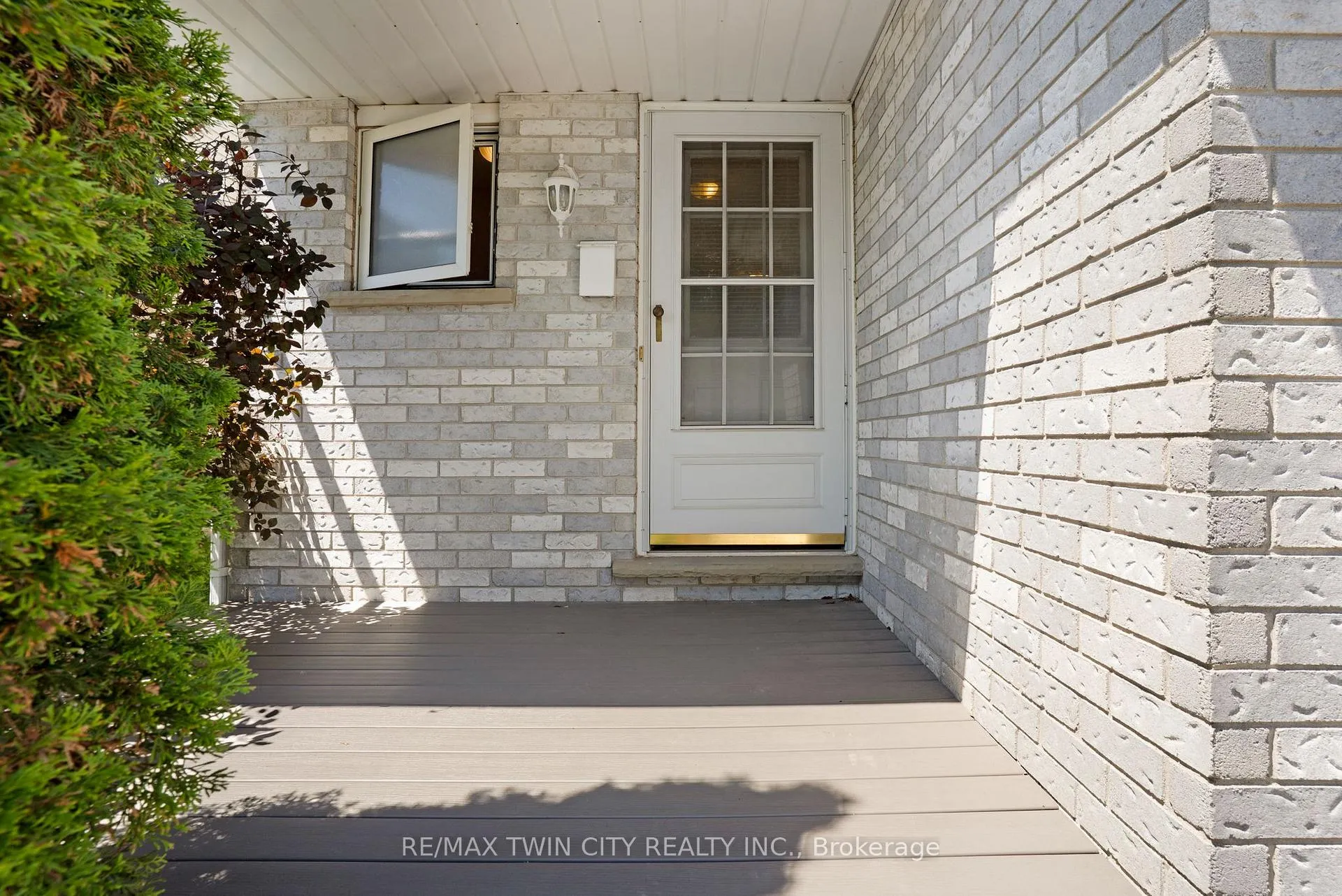 Photo 4 of 471 Exmoor Street, Waterloo — HOMEH
