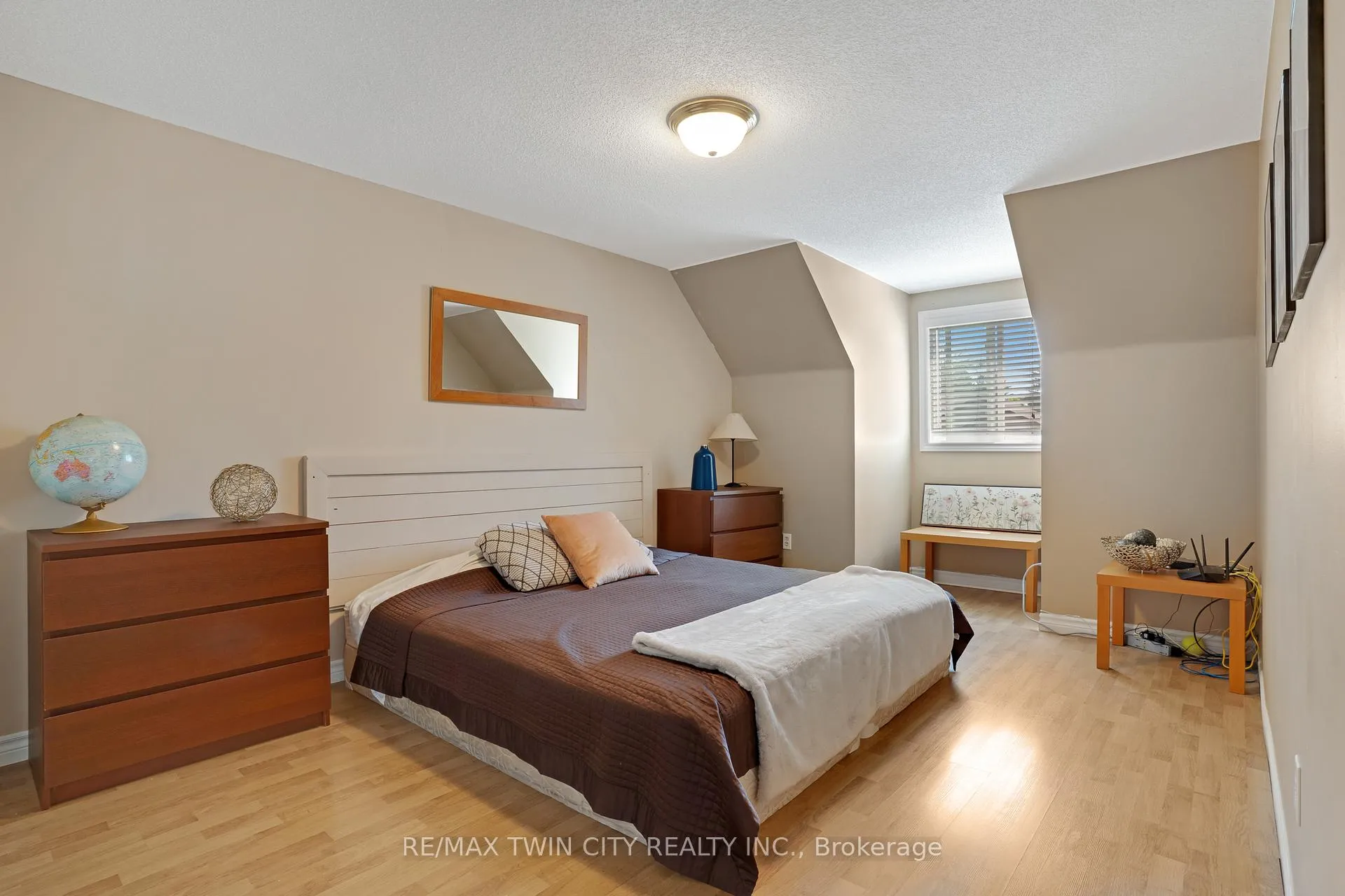 Photo 22 of 471 Exmoor Street, Waterloo — HOMEH