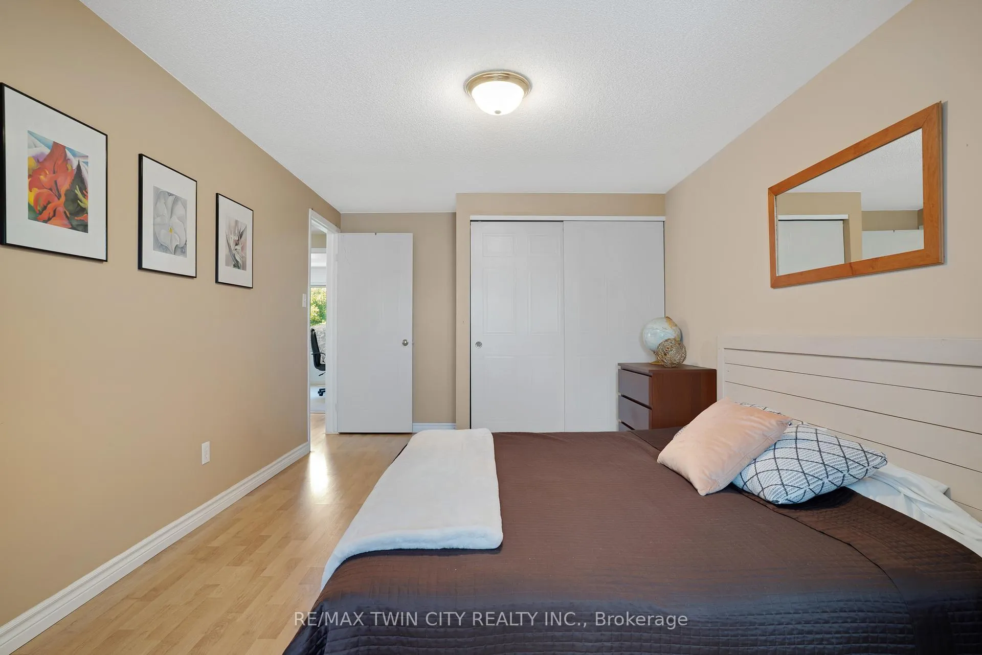 Photo 23 of 471 Exmoor Street, Waterloo — HOMEH