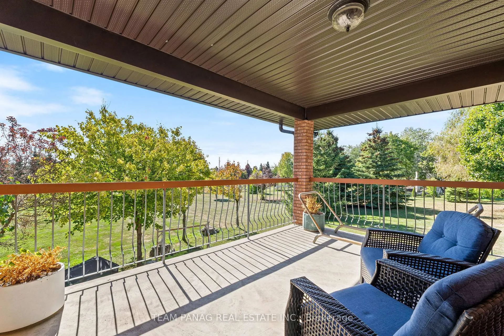 Photo 19 of 6 Leone Lane, Brampton, Toronto Gore Rural Estate — HOMEH