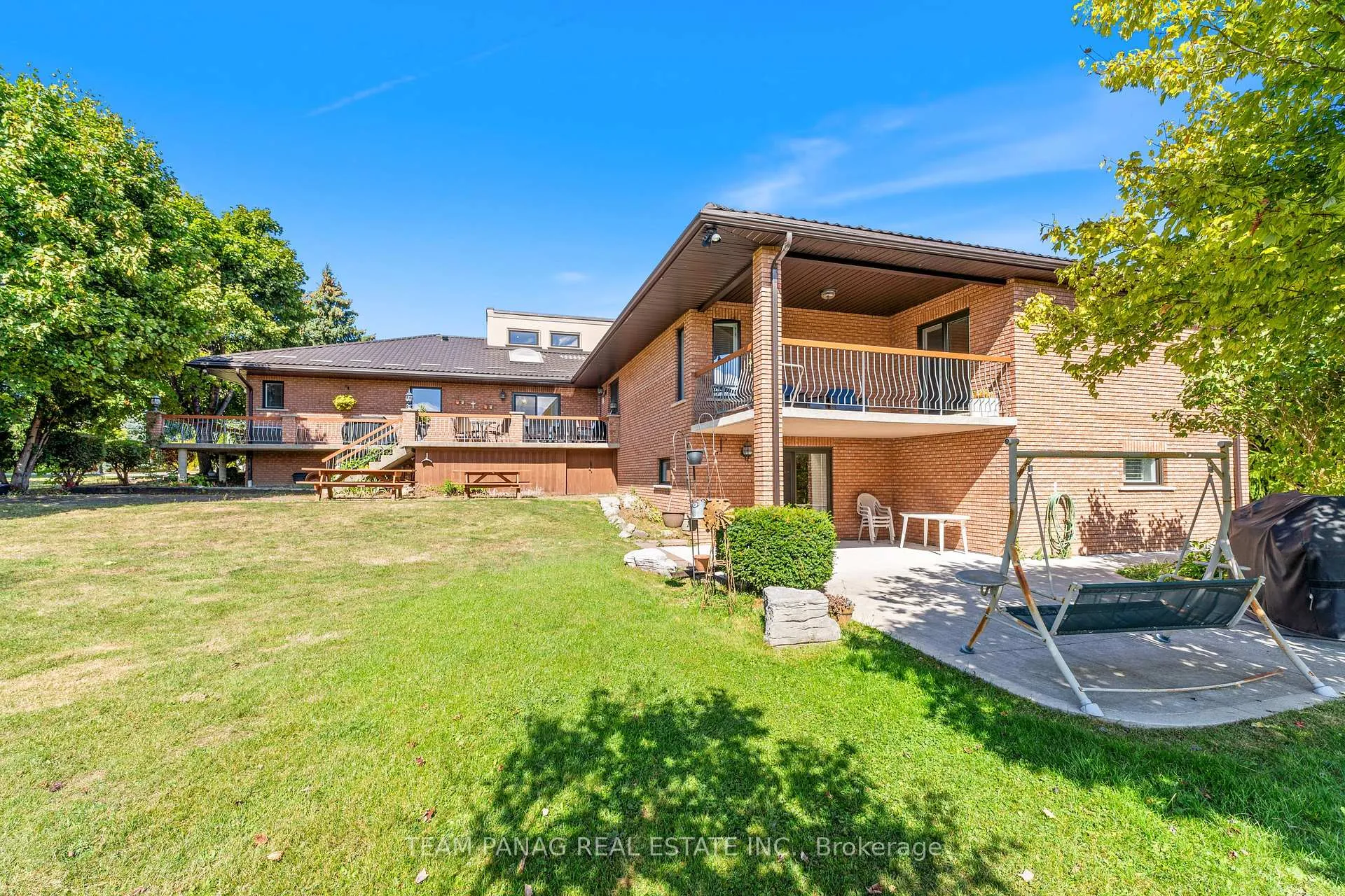 Photo 45 of 6 Leone Lane, Brampton, Toronto Gore Rural Estate — HOMEH