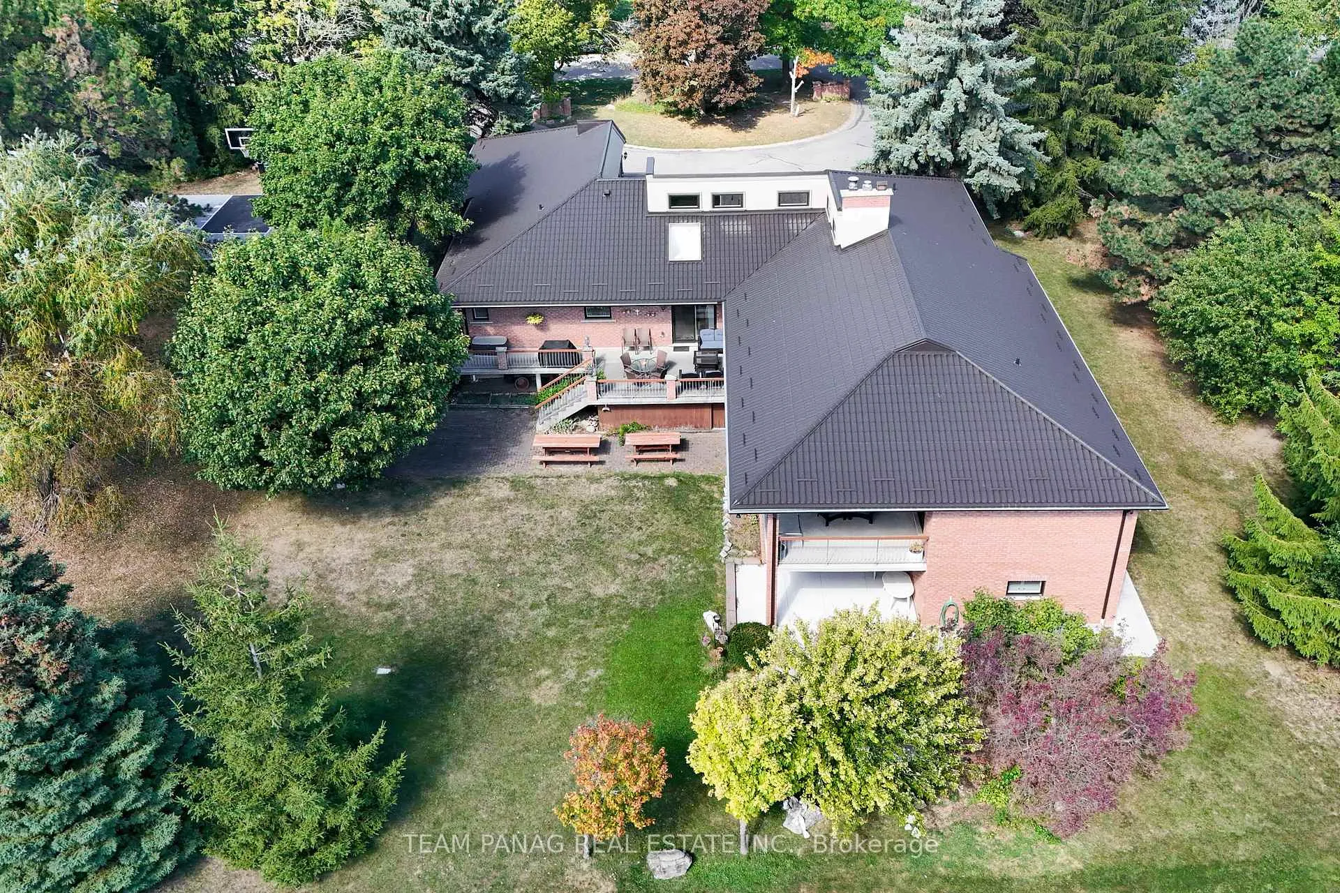 Photo 47 of 6 Leone Lane, Brampton, Toronto Gore Rural Estate — HOMEH