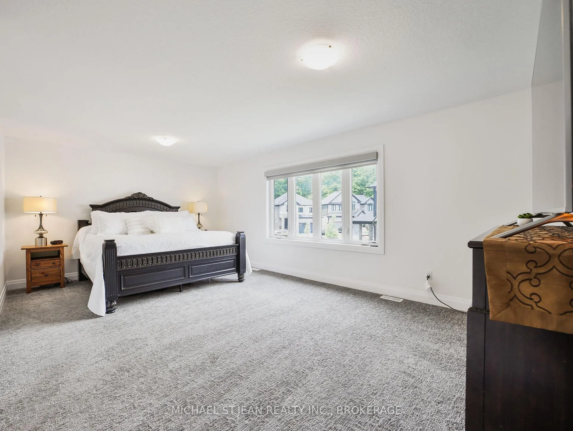 Photo 23 of 75 Monarch Woods Drive, Kitchener — HOMEH