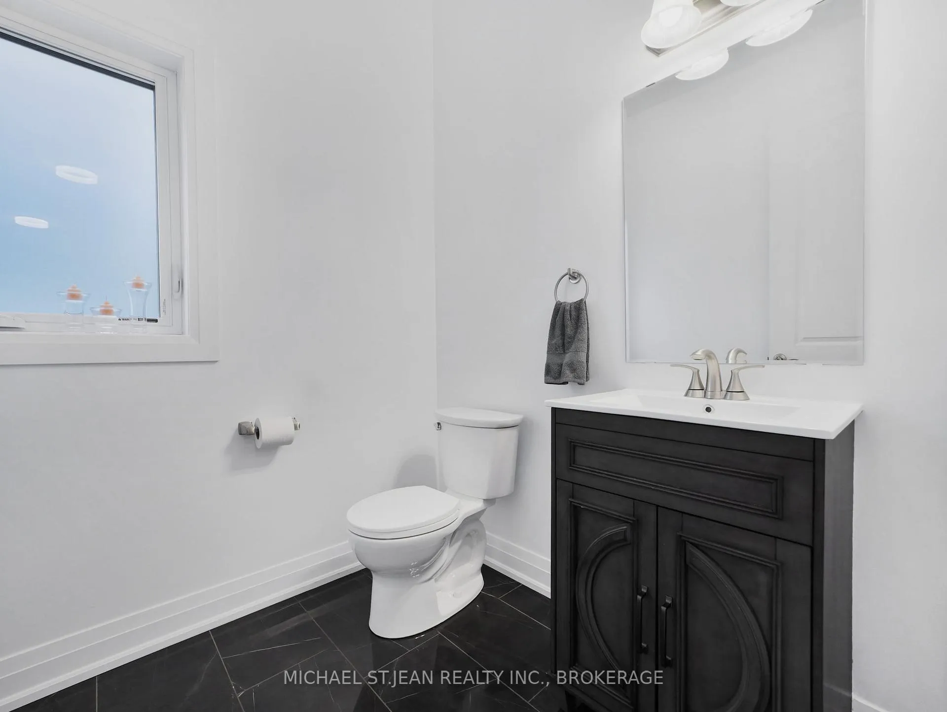 Photo 28 of 75 Monarch Woods Drive, Kitchener — HOMEH