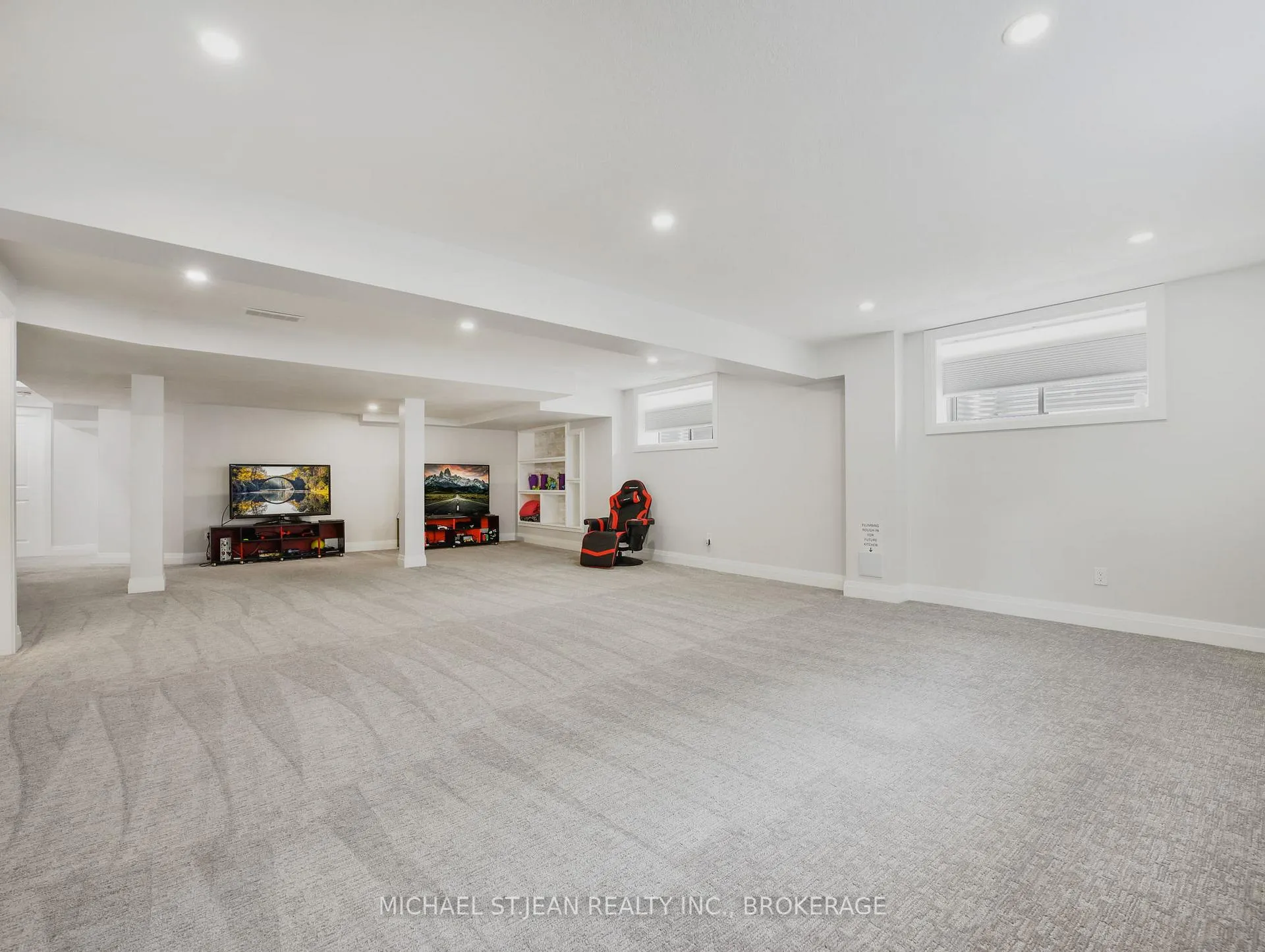 Photo 29 of 75 Monarch Woods Drive, Kitchener — HOMEH